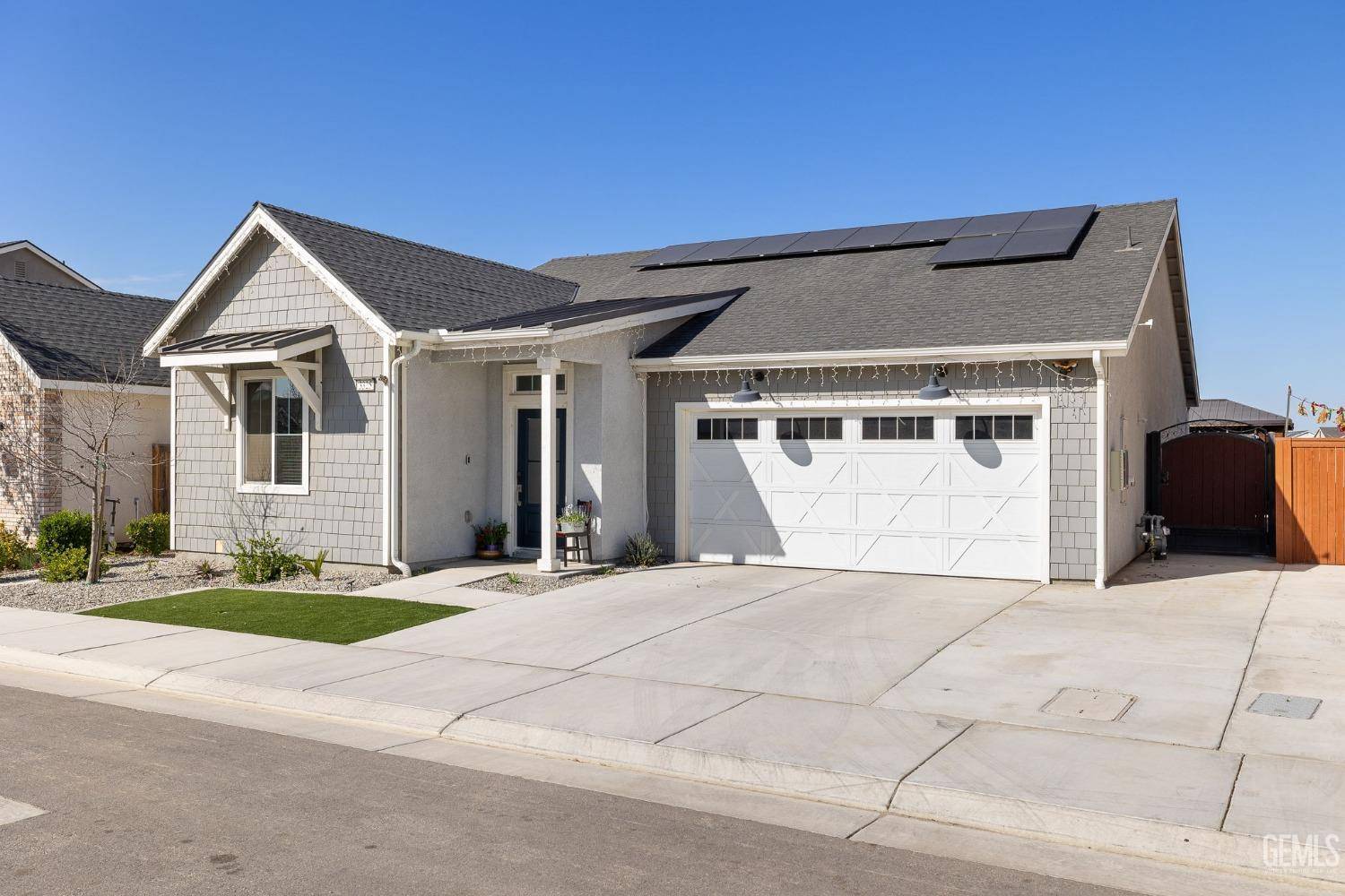 Shafter, CA 93263,3325 Twin Knolls Lane