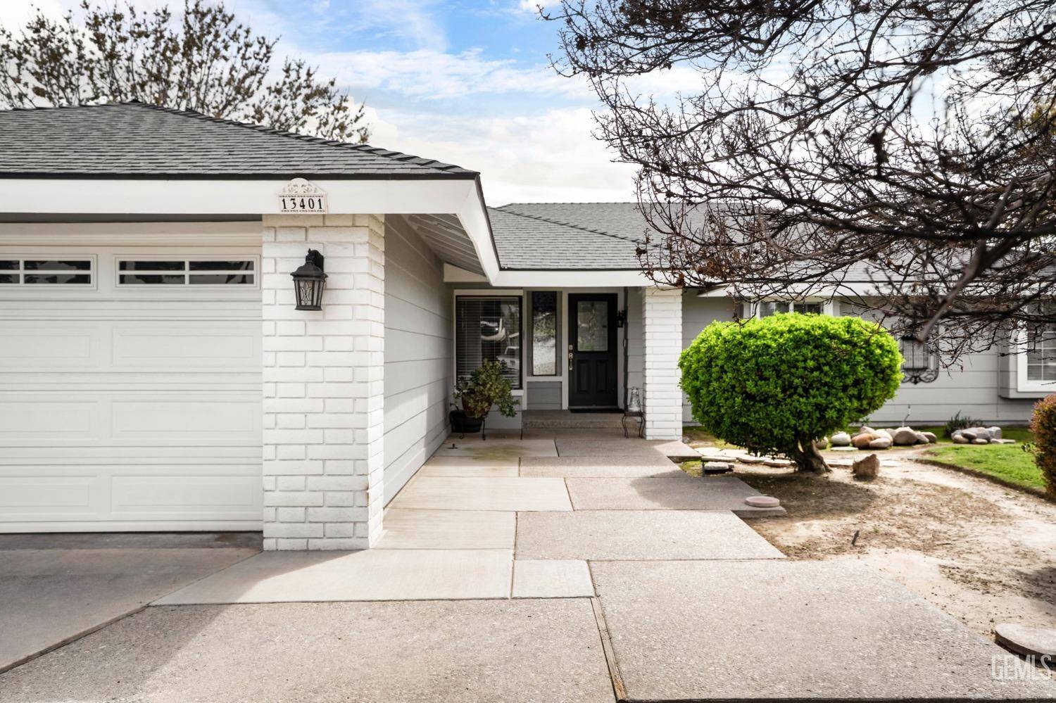 Bakersfield, CA 93314,13401 Silverton Avenue