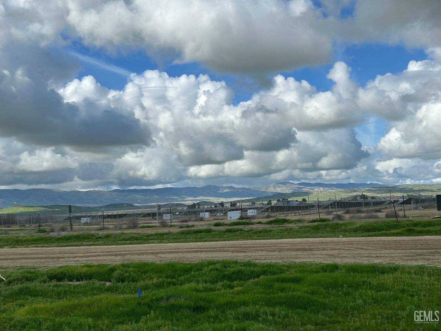 Taft, CA 93268,28102 Valley West Road
