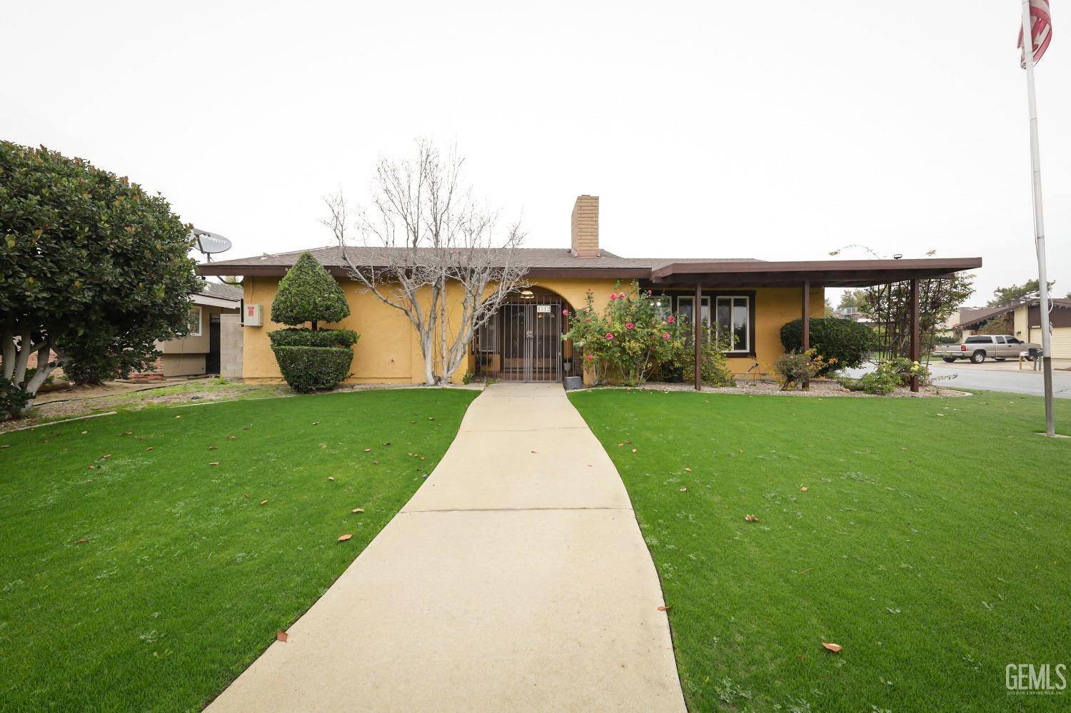 Bakersfield, CA 93306,4312 Cambridge Drive