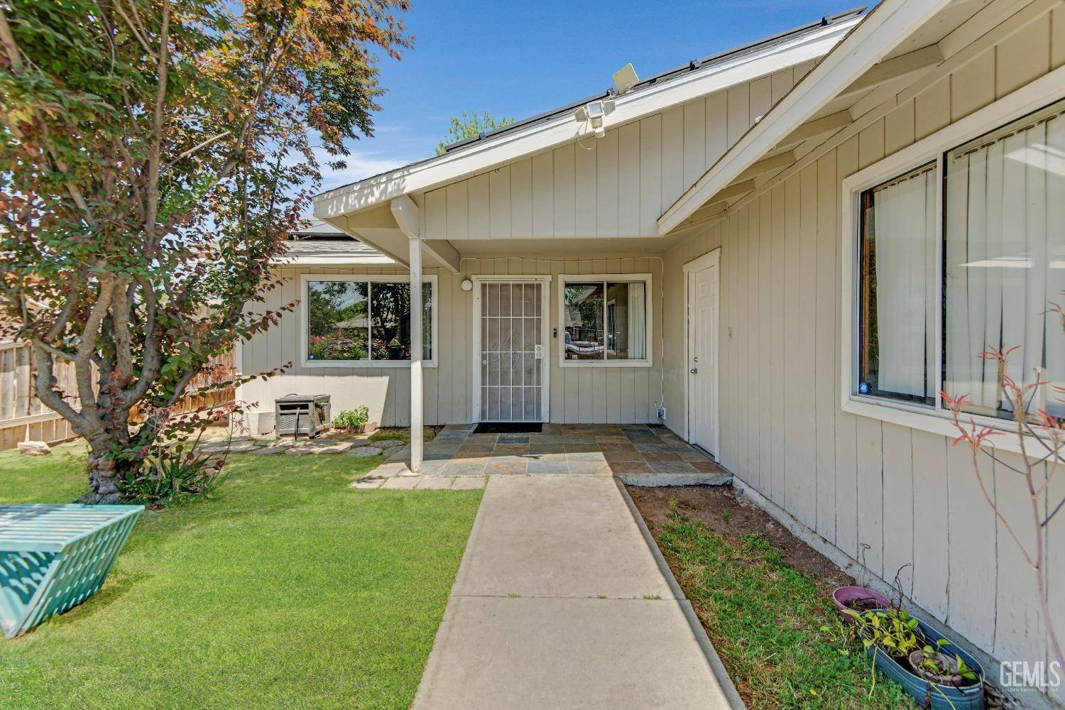 Bakersfield, CA 93308,518 Lincoln Avenue