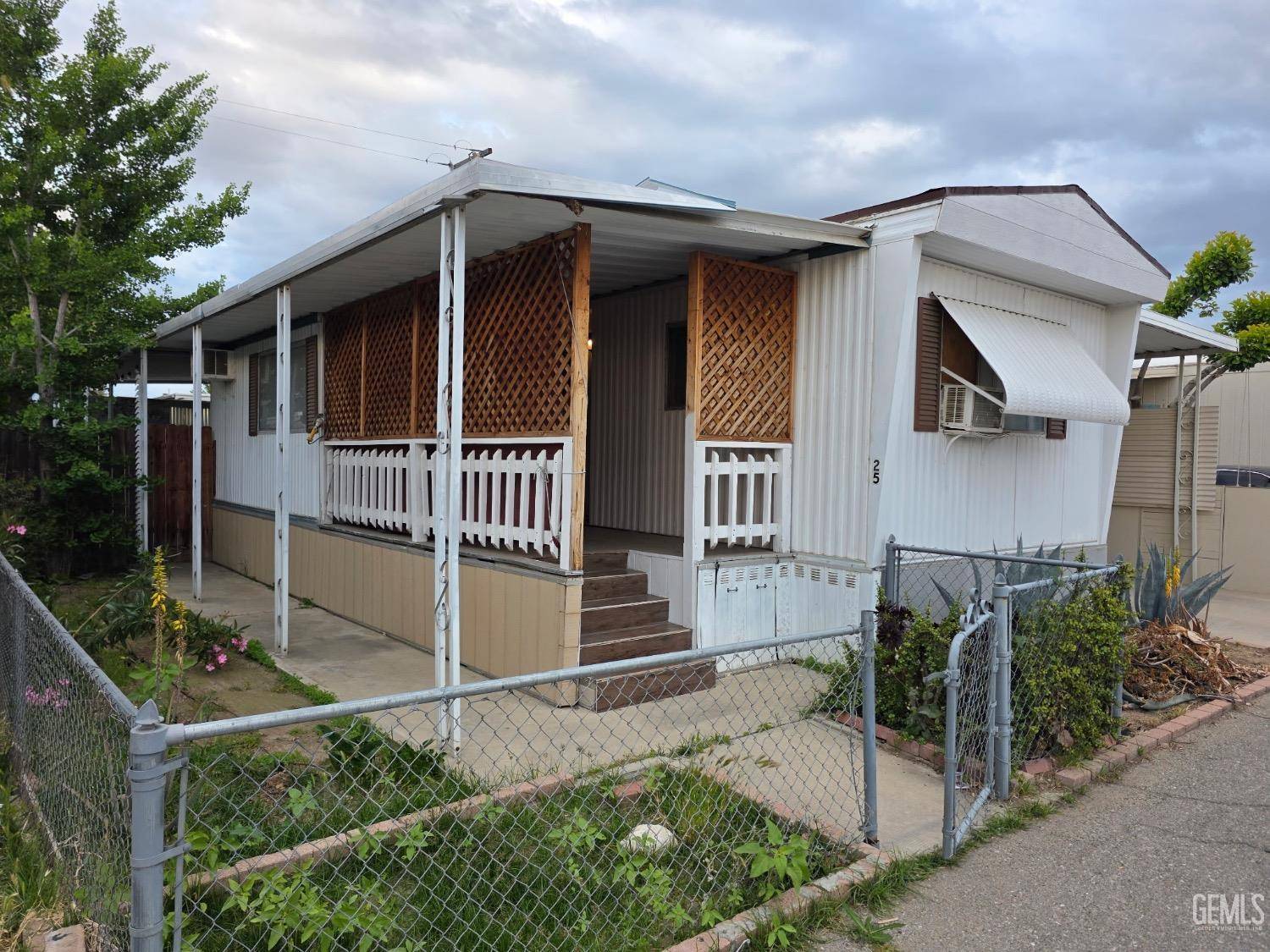 Bakersfield, CA 93313,6201 Wible Road #25