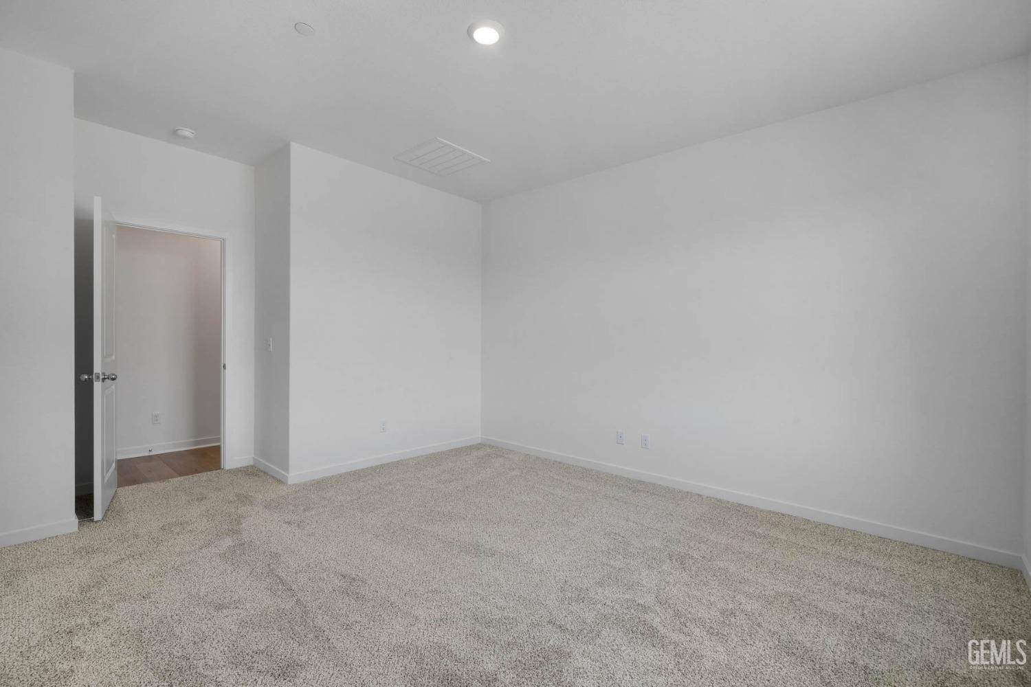 Bakersfield, CA 93306,4918 Beaverhead Way
