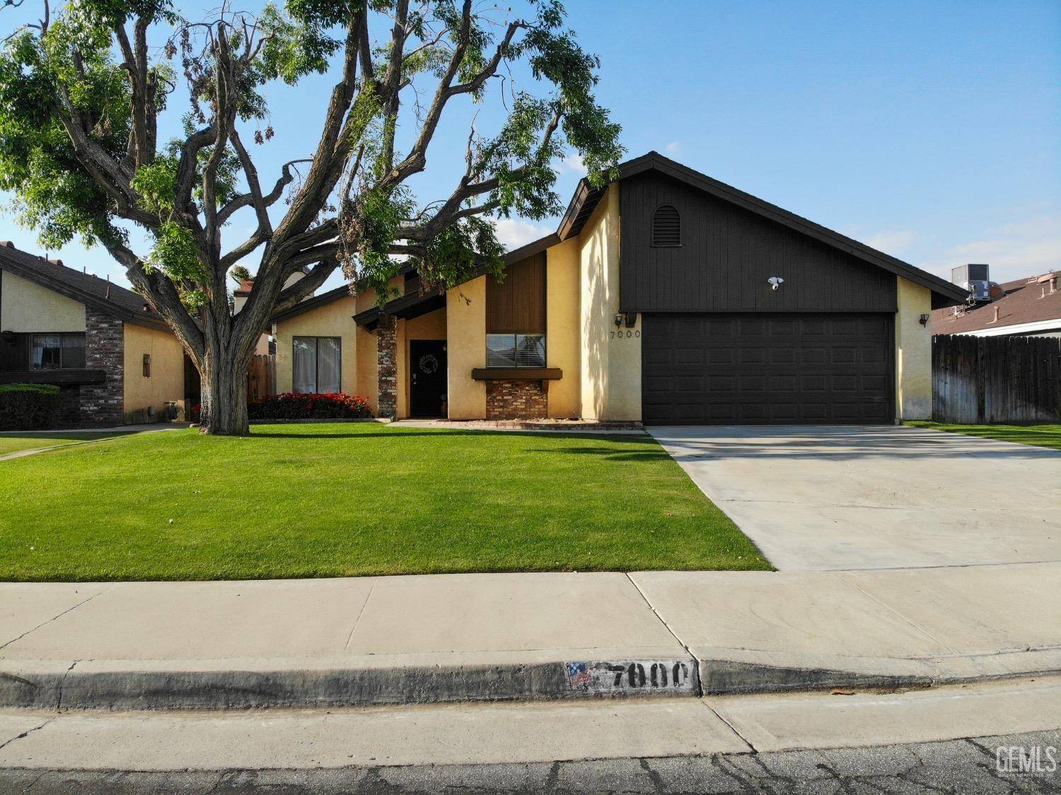 Bakersfield, CA 93309,7000 iberia ct