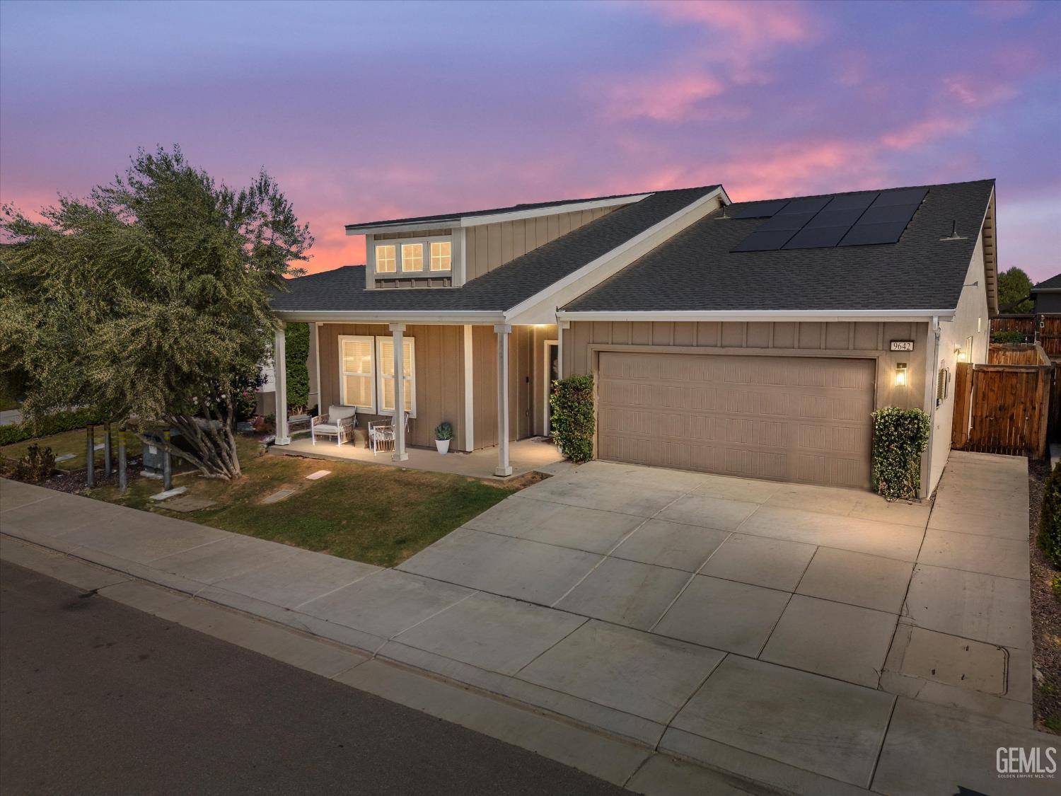 Shafter, CA 93263,9642 Silver Falls Lane