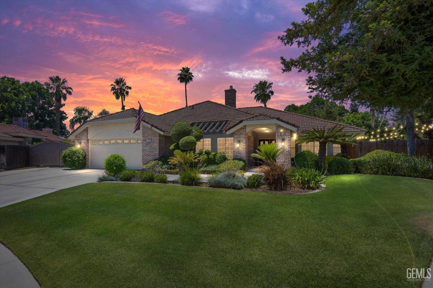 Bakersfield, CA 93311,2505 Oak Crest Court