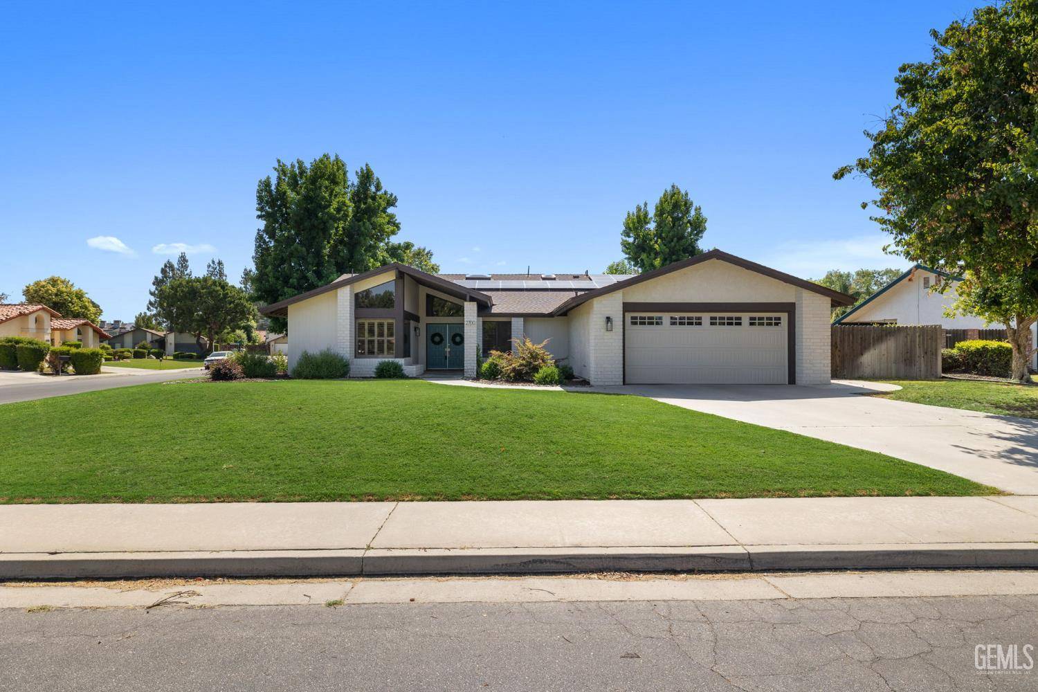 Bakersfield, CA 93309,2700 Hoad Lane