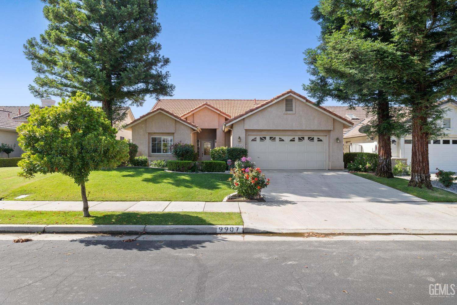 Bakersfield, CA 93311,9907 Artistry Rose Court