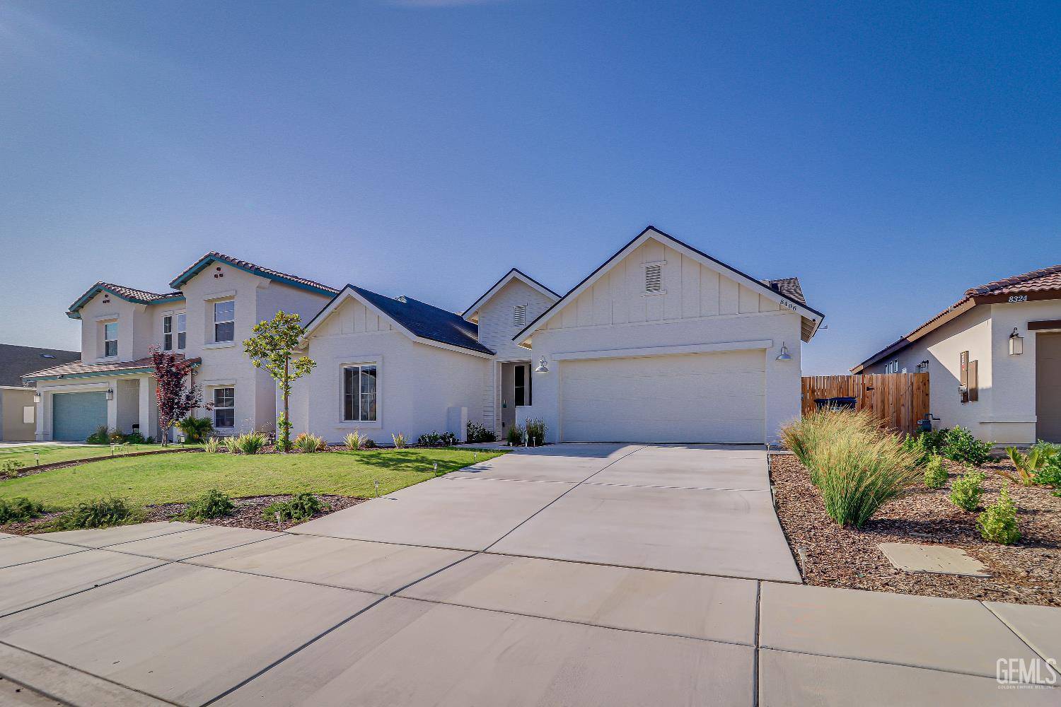 Bakersfield, CA 93314,8406 Avon Street