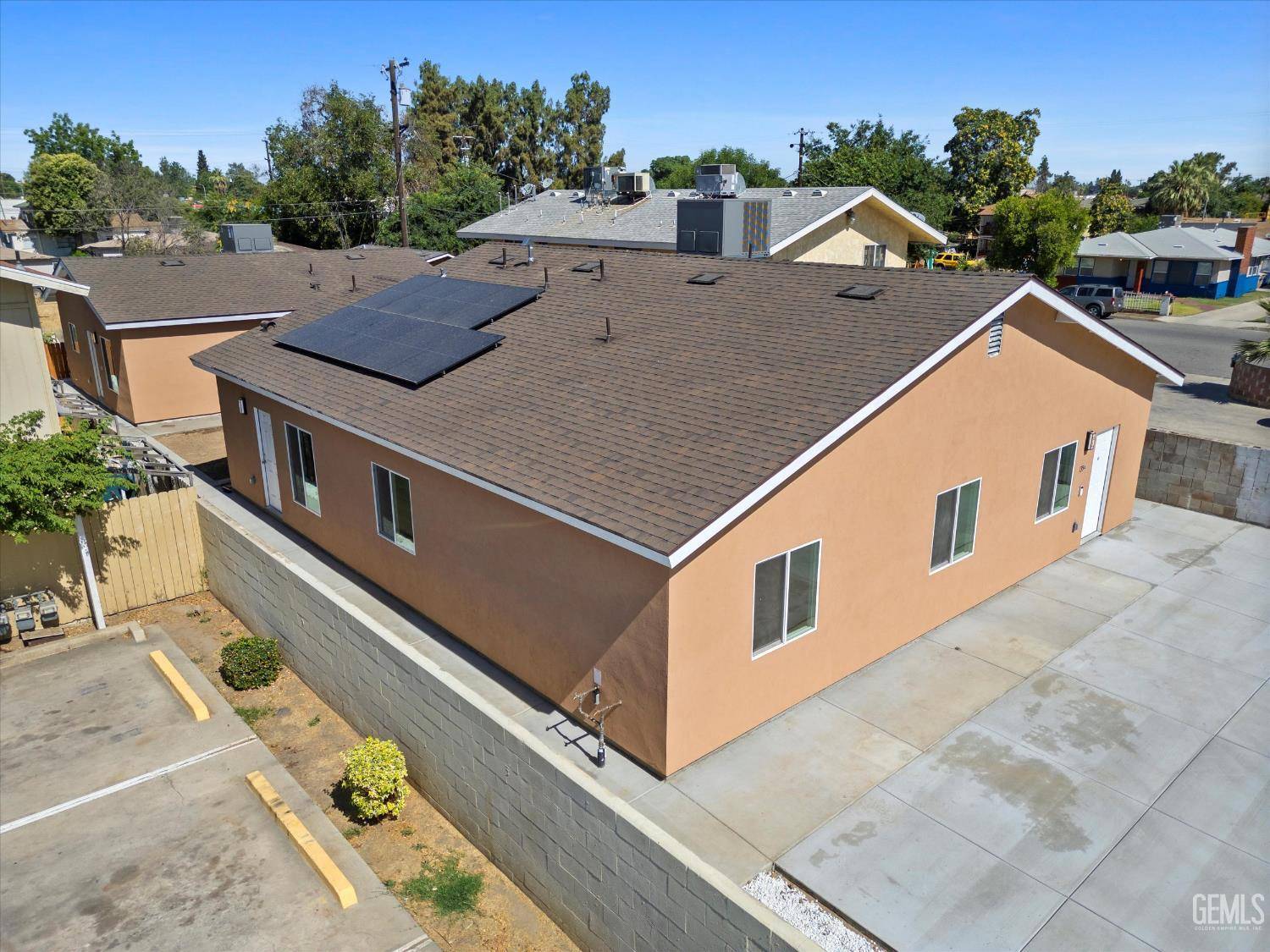 Bakersfield, CA 93304,135 L