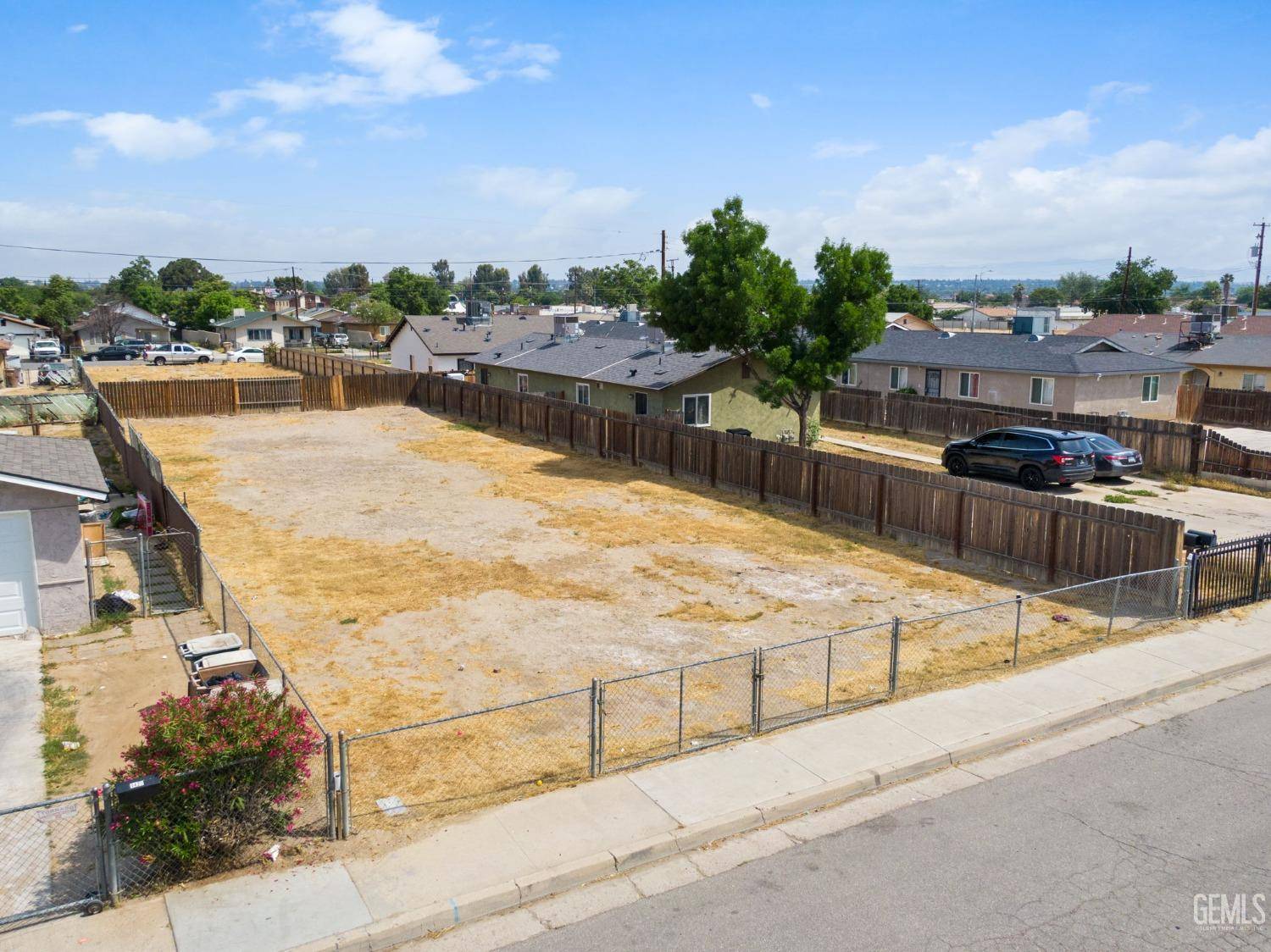 Bakersfield, CA 93307,1424 Murdock Street