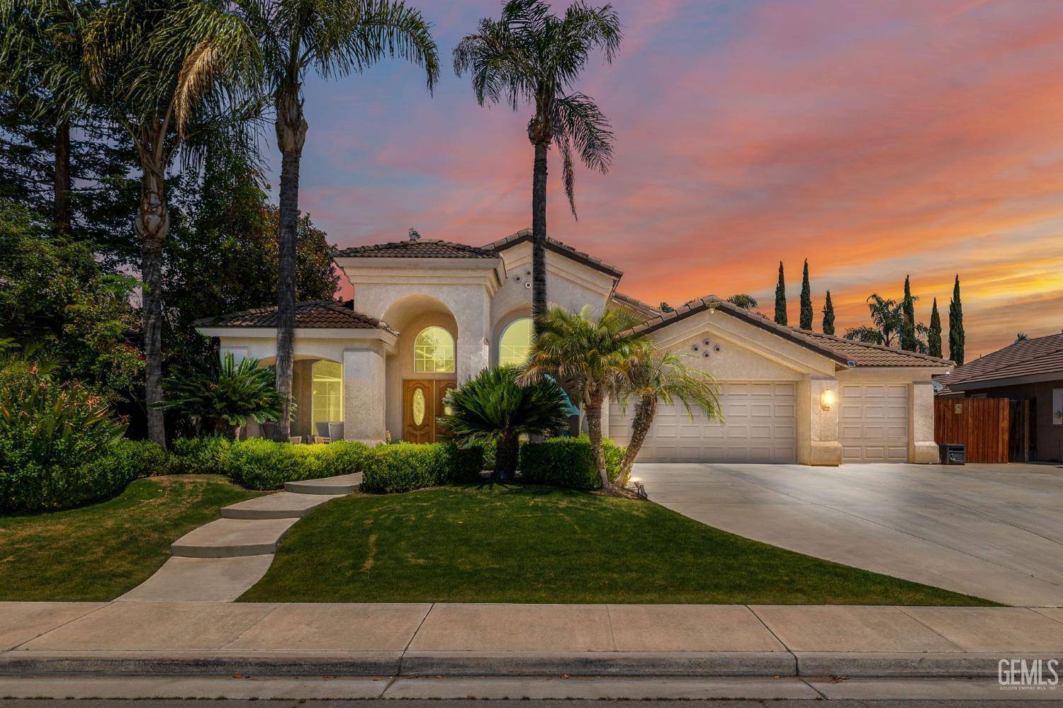 Bakersfield, CA 93312,12008 Stonington Street