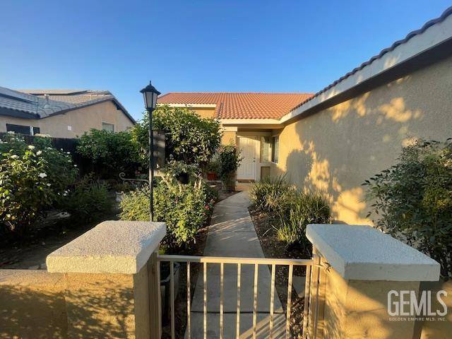 Bakersfield, CA 93313,6914 Water Wheel Drive