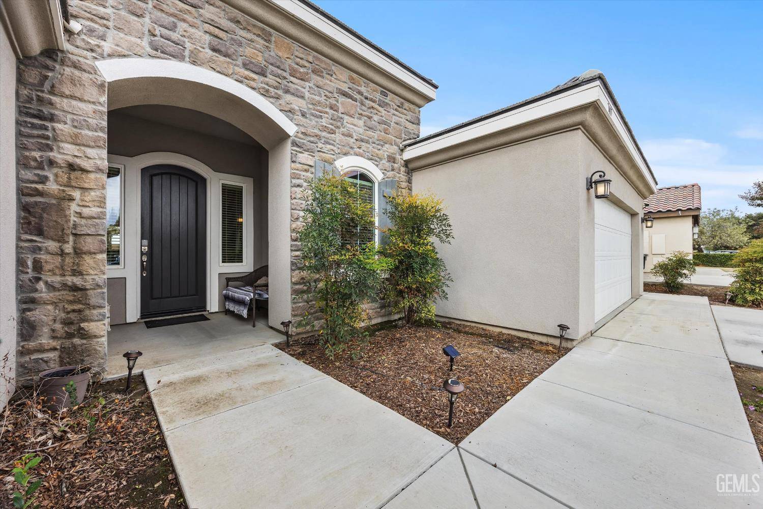 Bakersfield, CA 93311,7417 Carson River Road