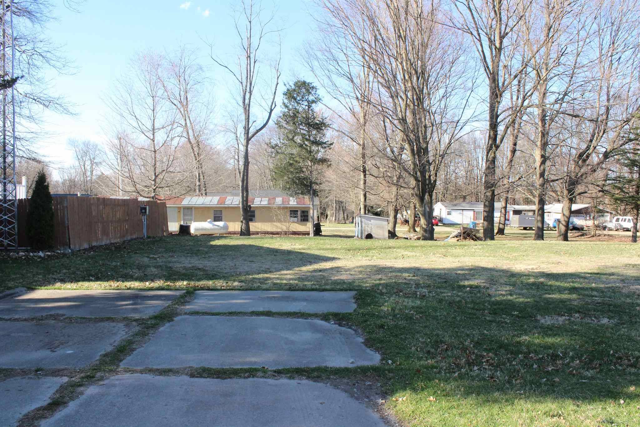 Fremont, IN 46737-8912,400 Lane 415 Jimmerson Lake