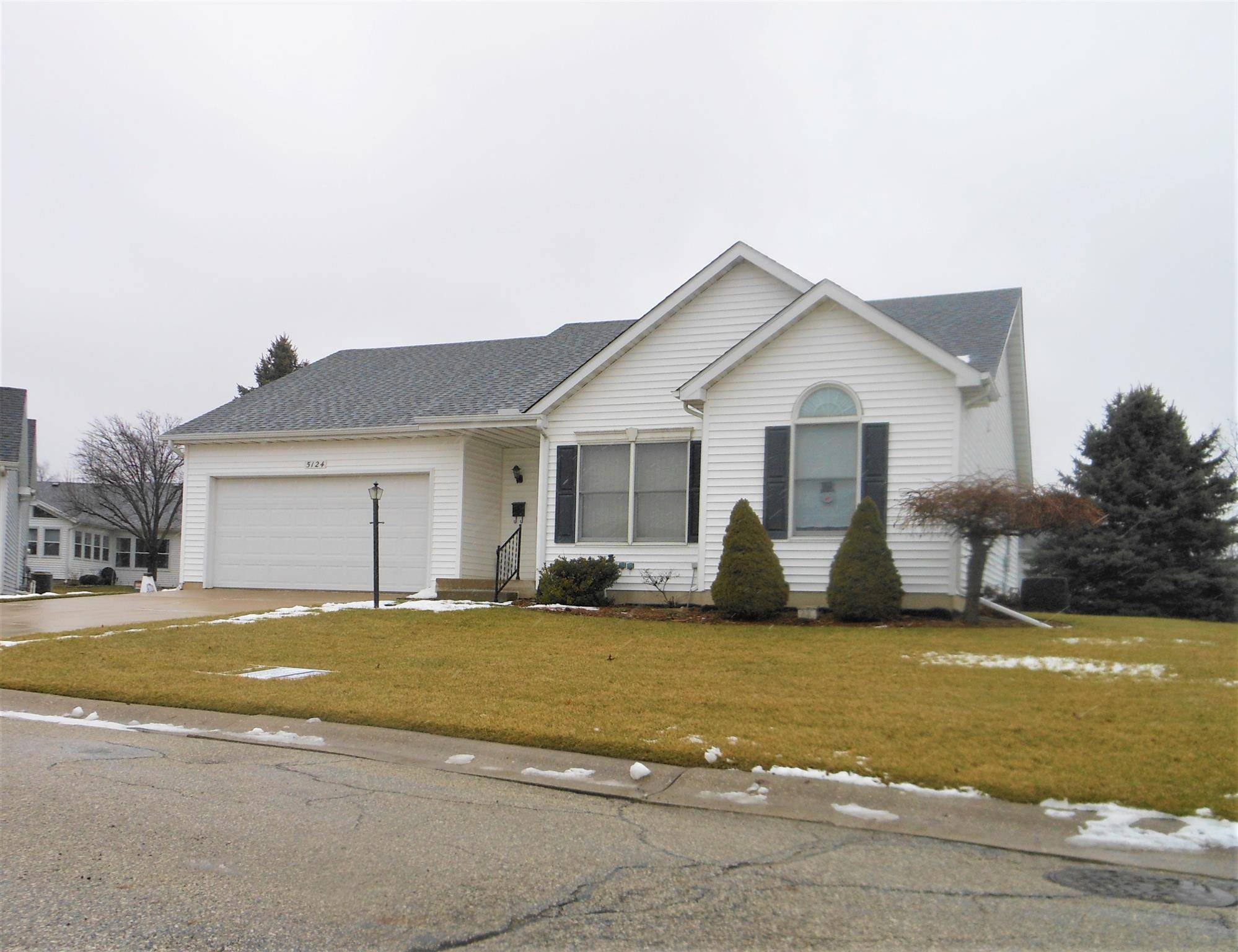 South Bend, IN 46614,5124 COPPER POINTE Drive
