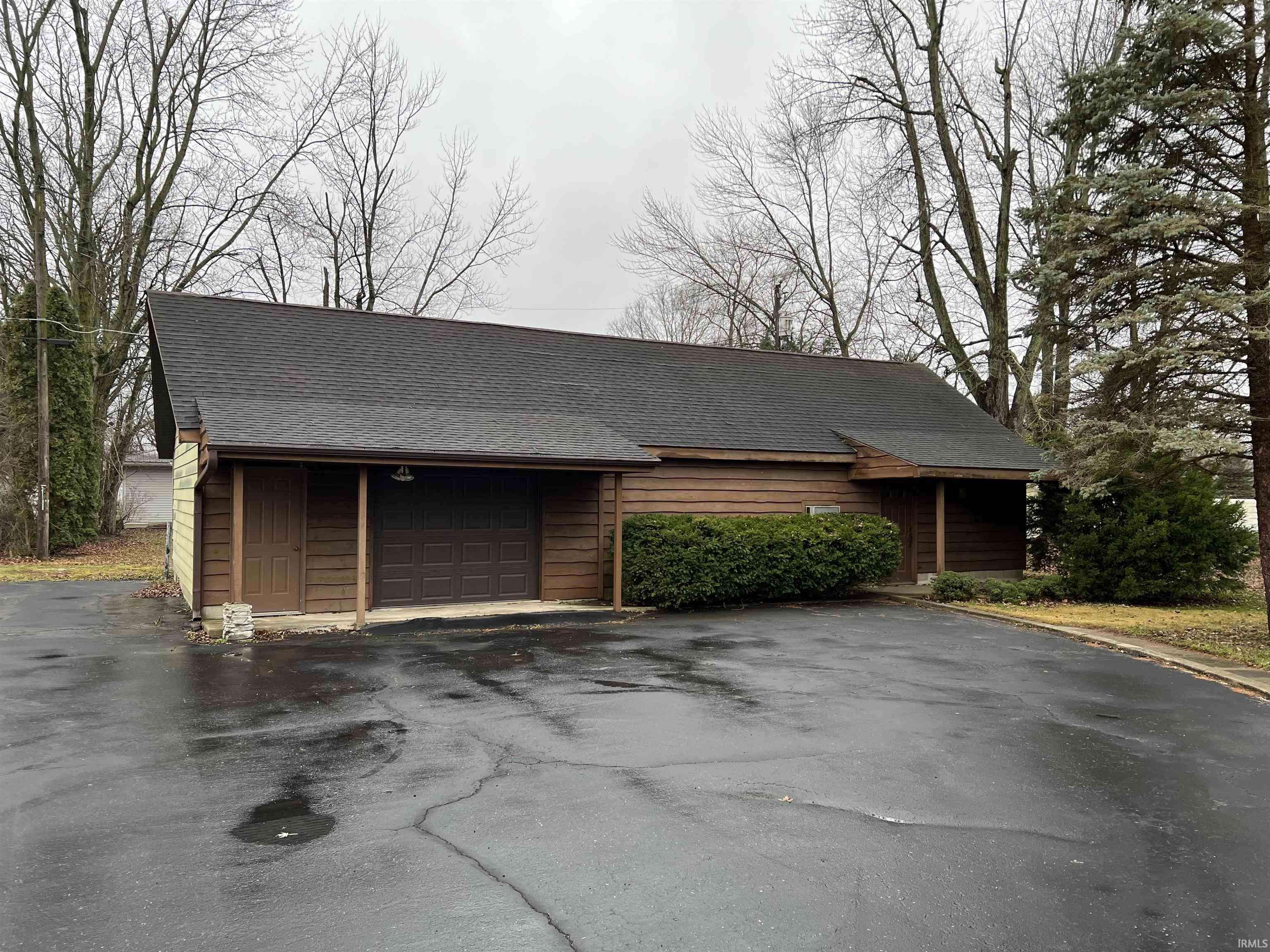 Rossville, IN 46045,211 W Main Street