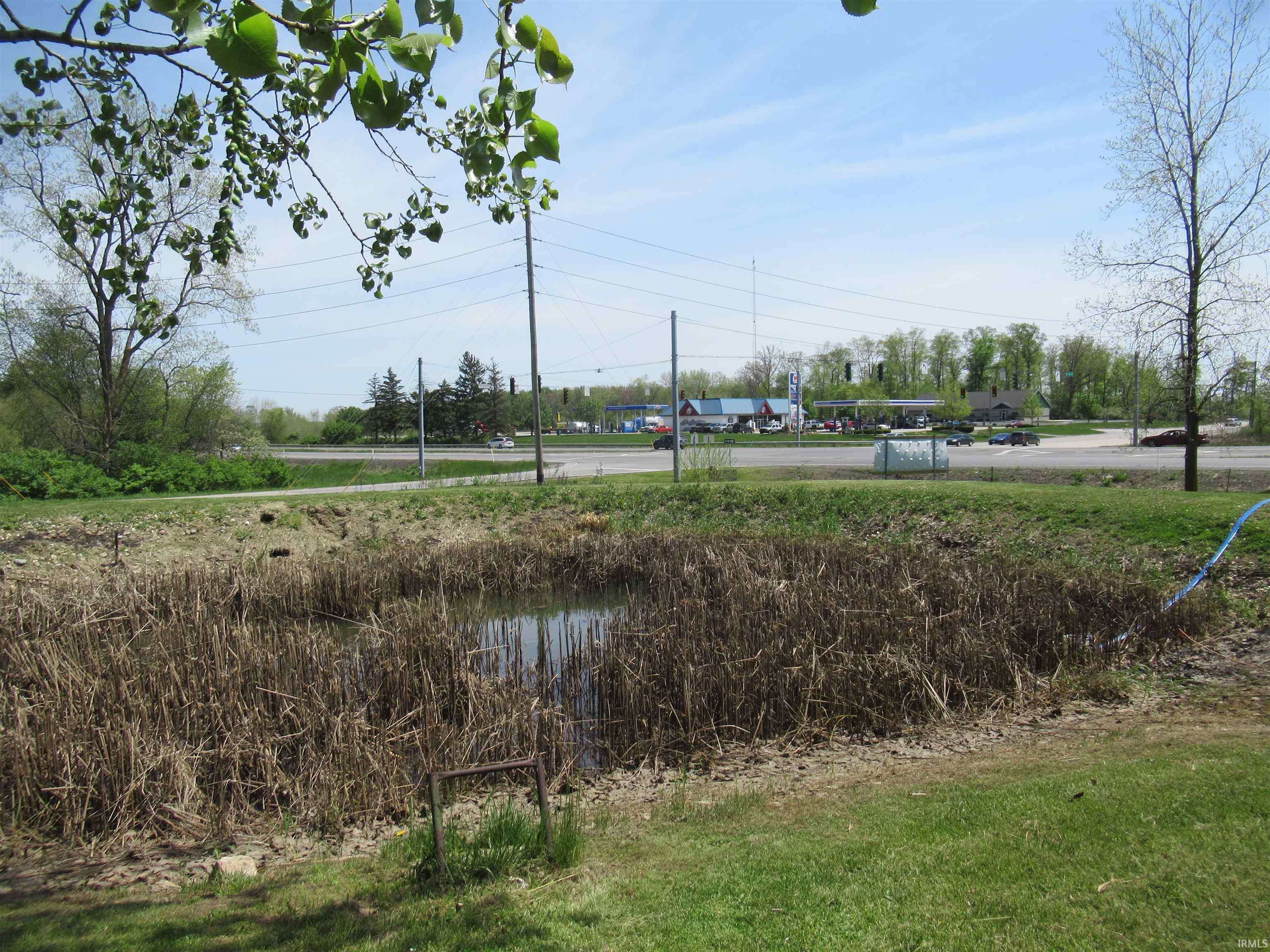 Columbia City, IN 46725-9040,2480 S 800 E Road