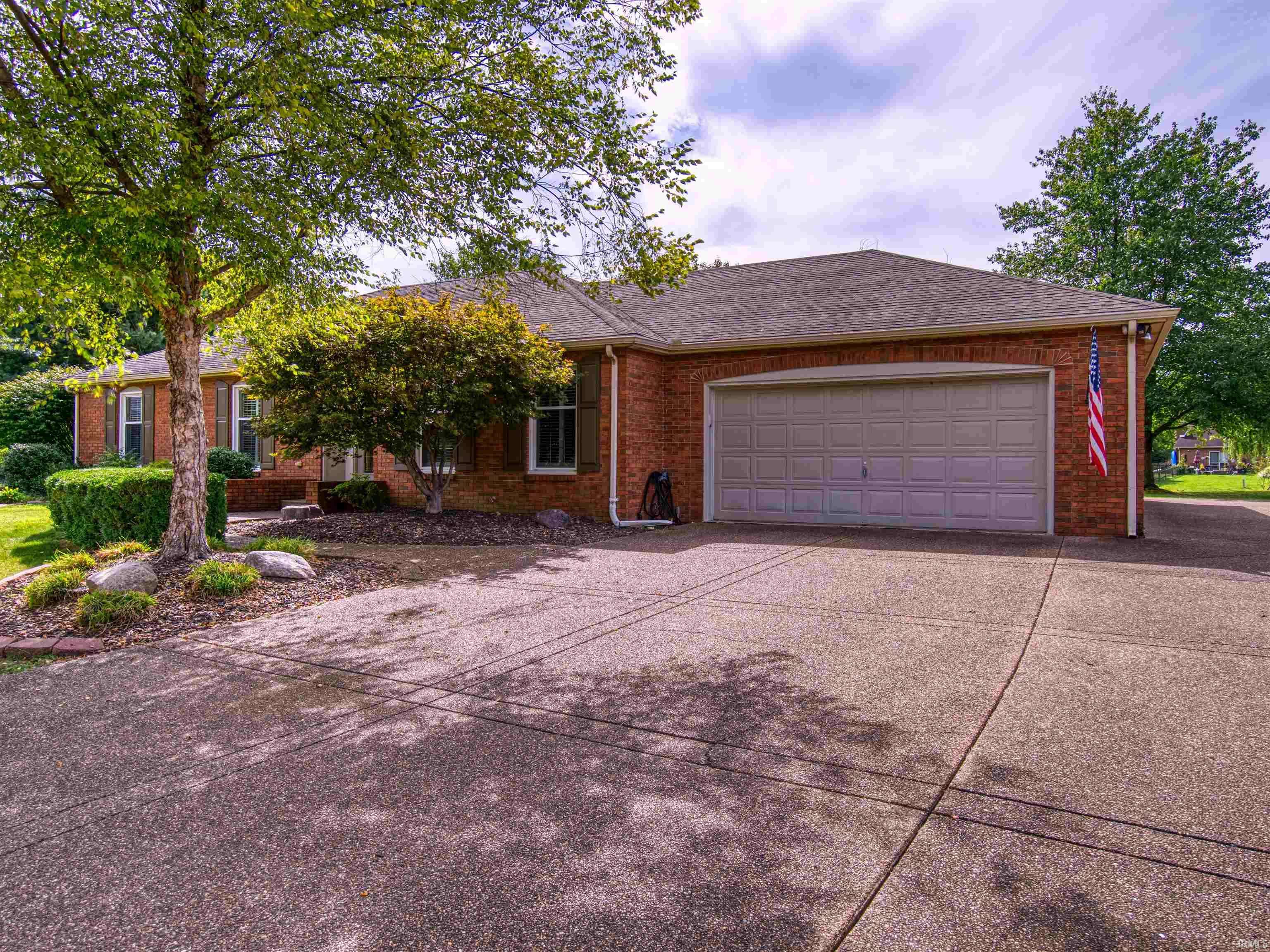 Evansville, IN 47715,8231 Lake Terrace Drive