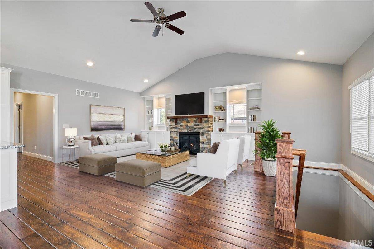 Haubstadt, IN 47639,704 E Edinborough Court