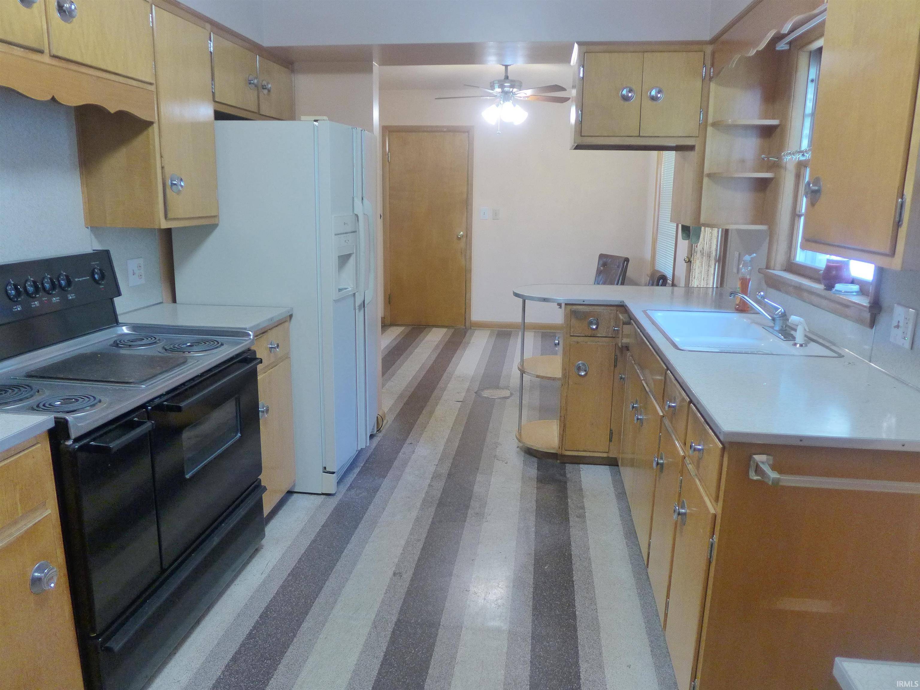 Jasper, IN 47546-3821,933 Hopf Avenue