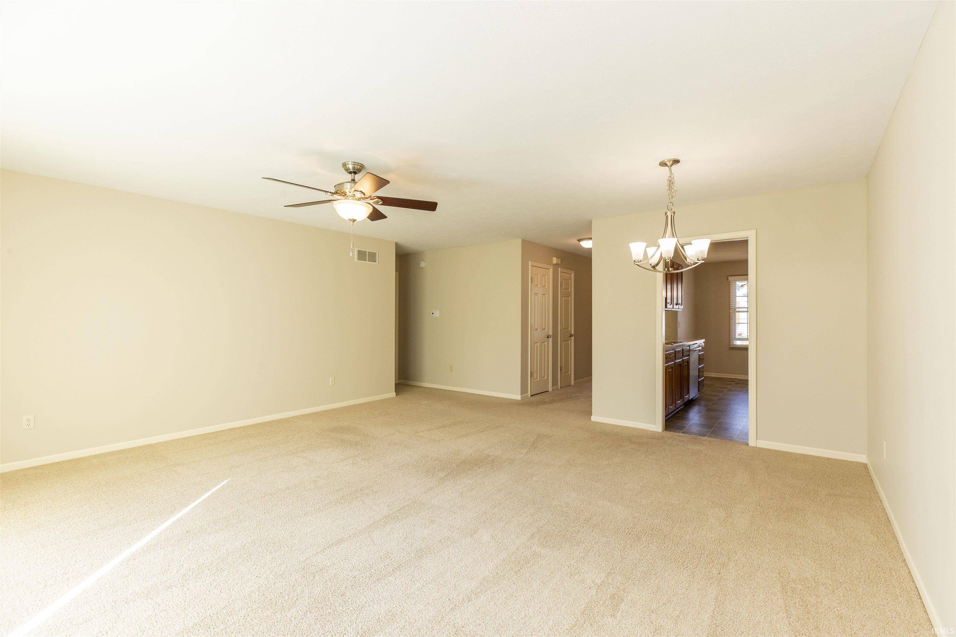 South Bend, IN 46614-6819,1006 Fredricksburg Court