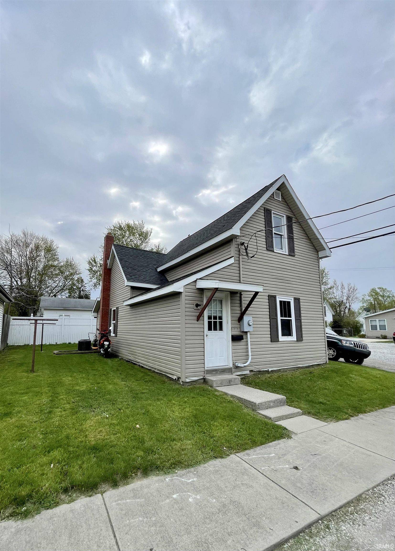 Frankfort, IN 46041,609 S First Street