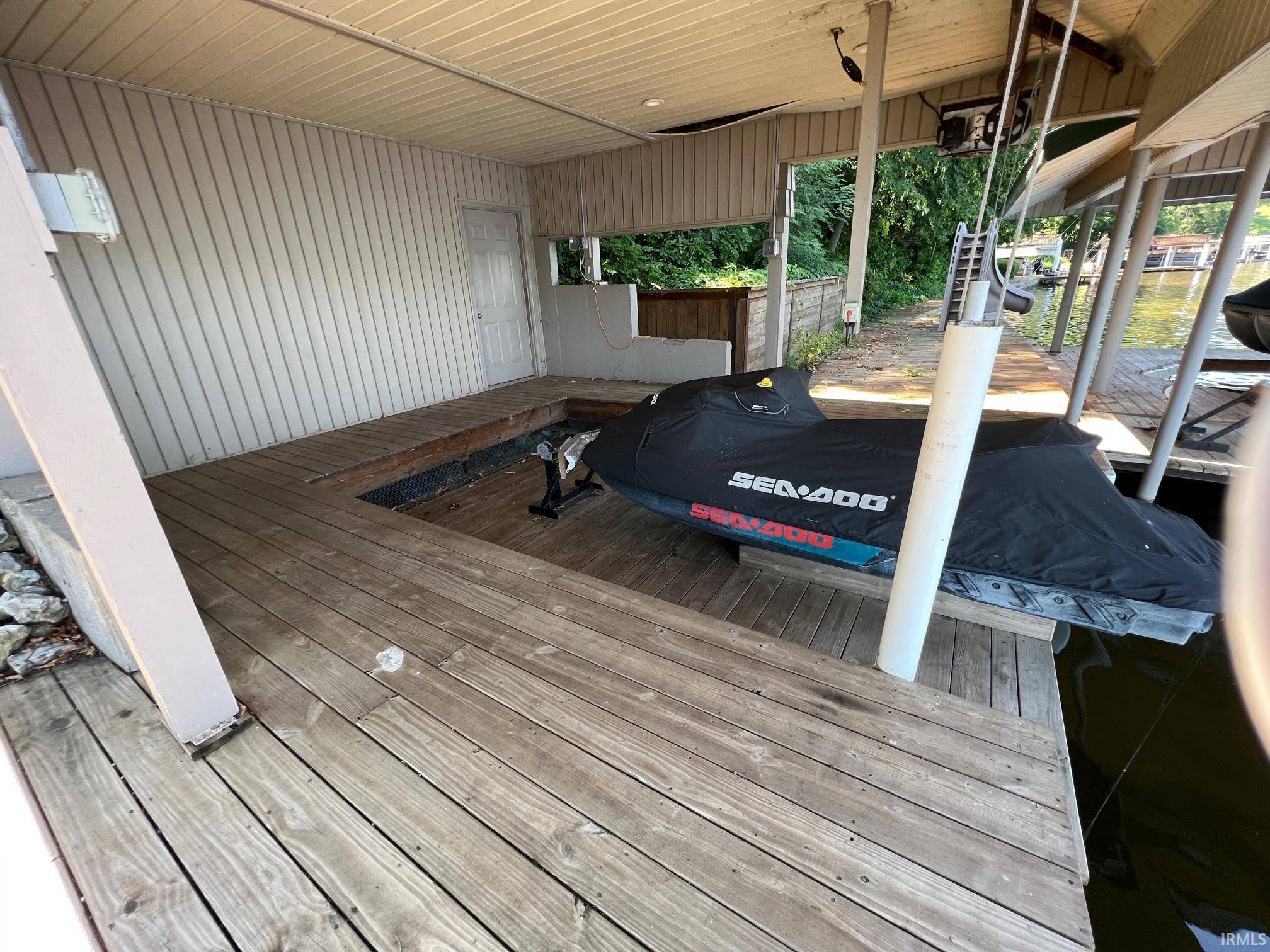 Monticello, IN 47960,5895 E Pierce Road