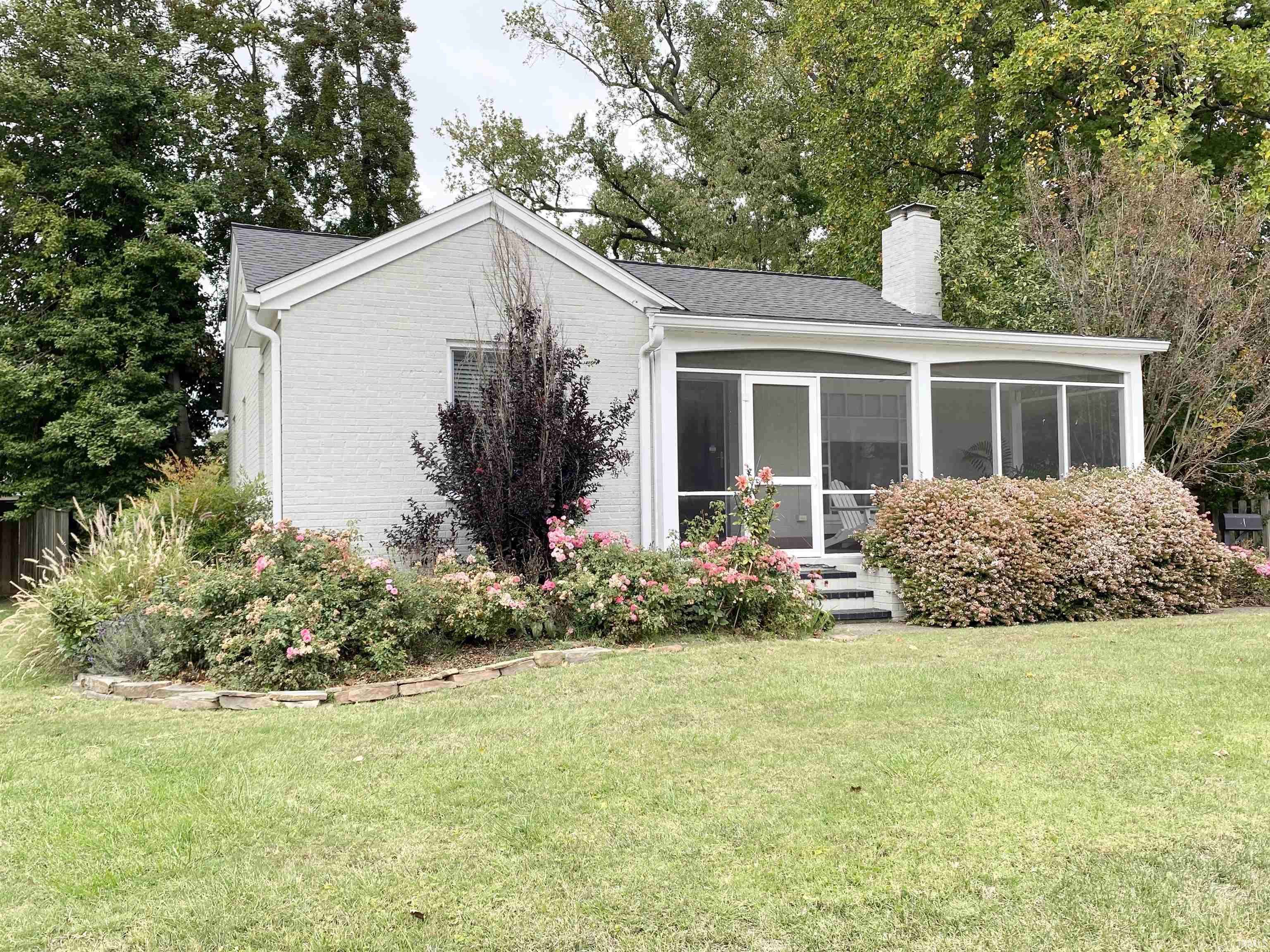 Evansville, IN 47714,2256 Walnut Street