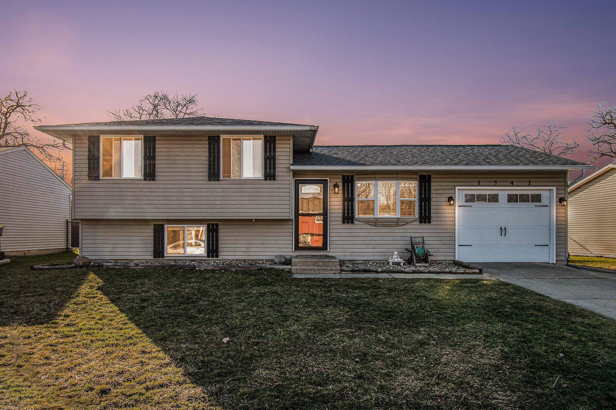 Mishawaka, IN 46544,1541 Hampton Court