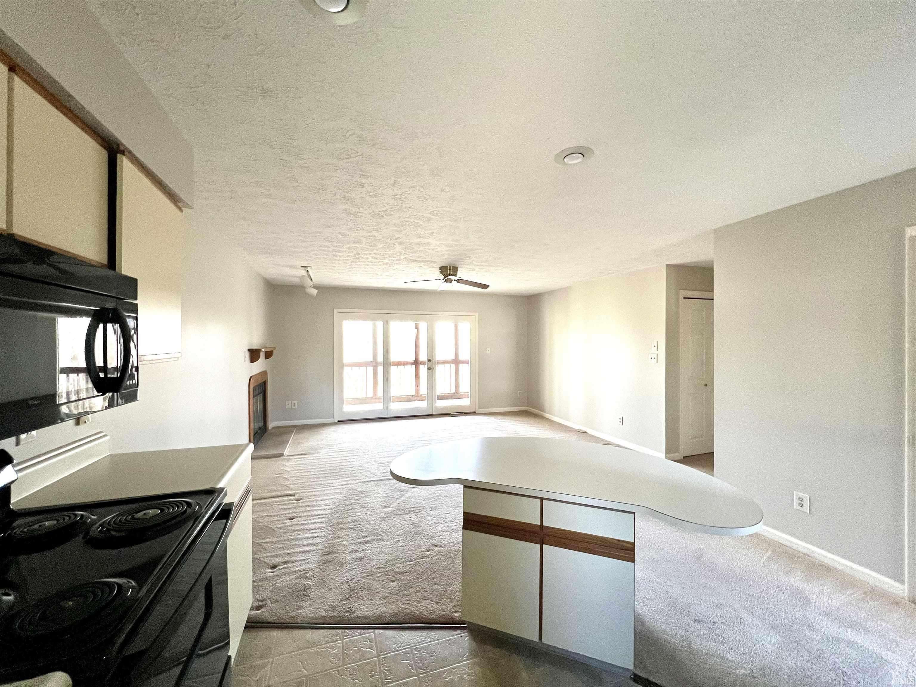 Bloomington, IN 47401,9419 S Pointe Retreat Drive #77