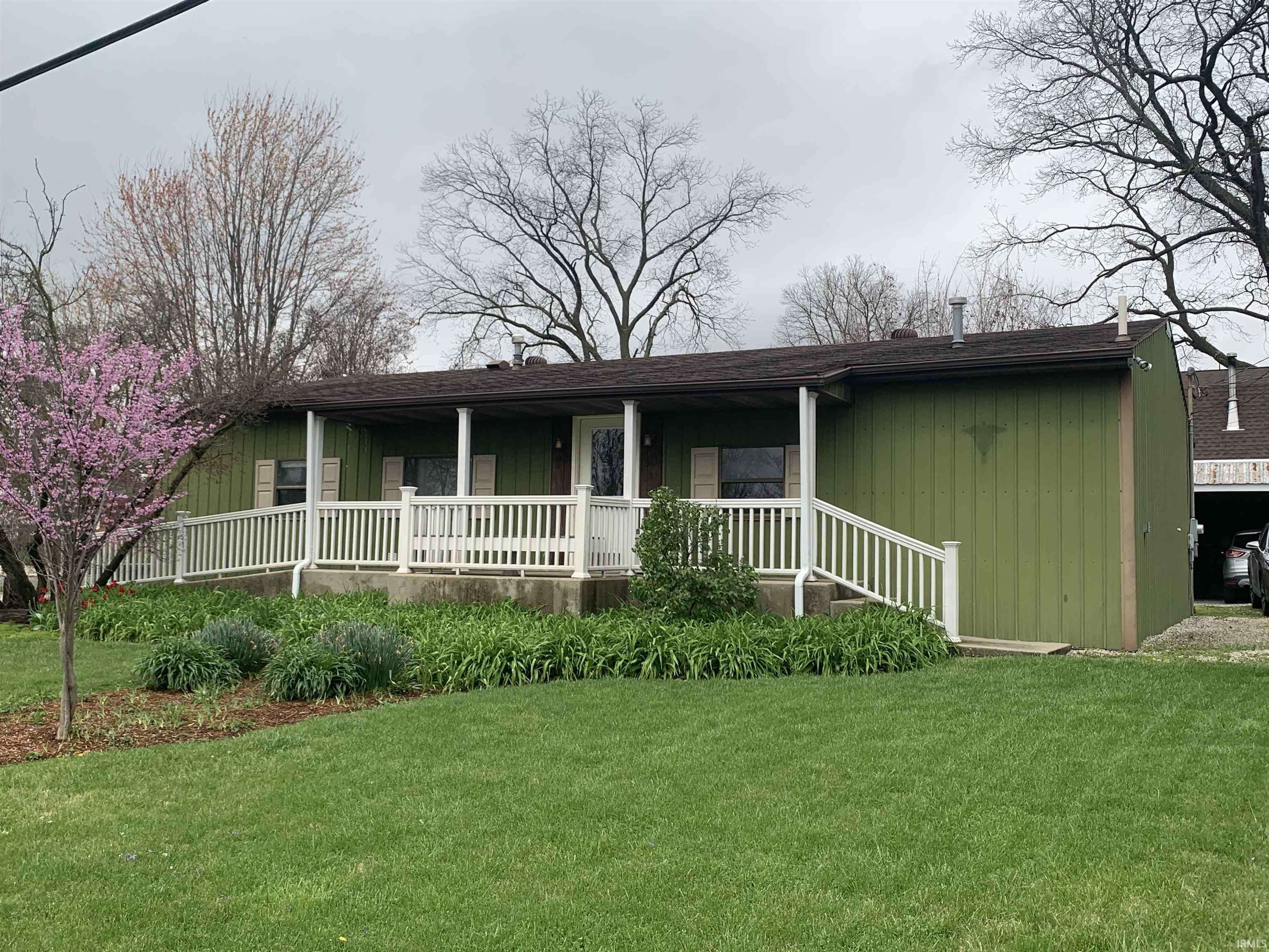 Haubstadt, IN 47639,203 A W State Rd 68