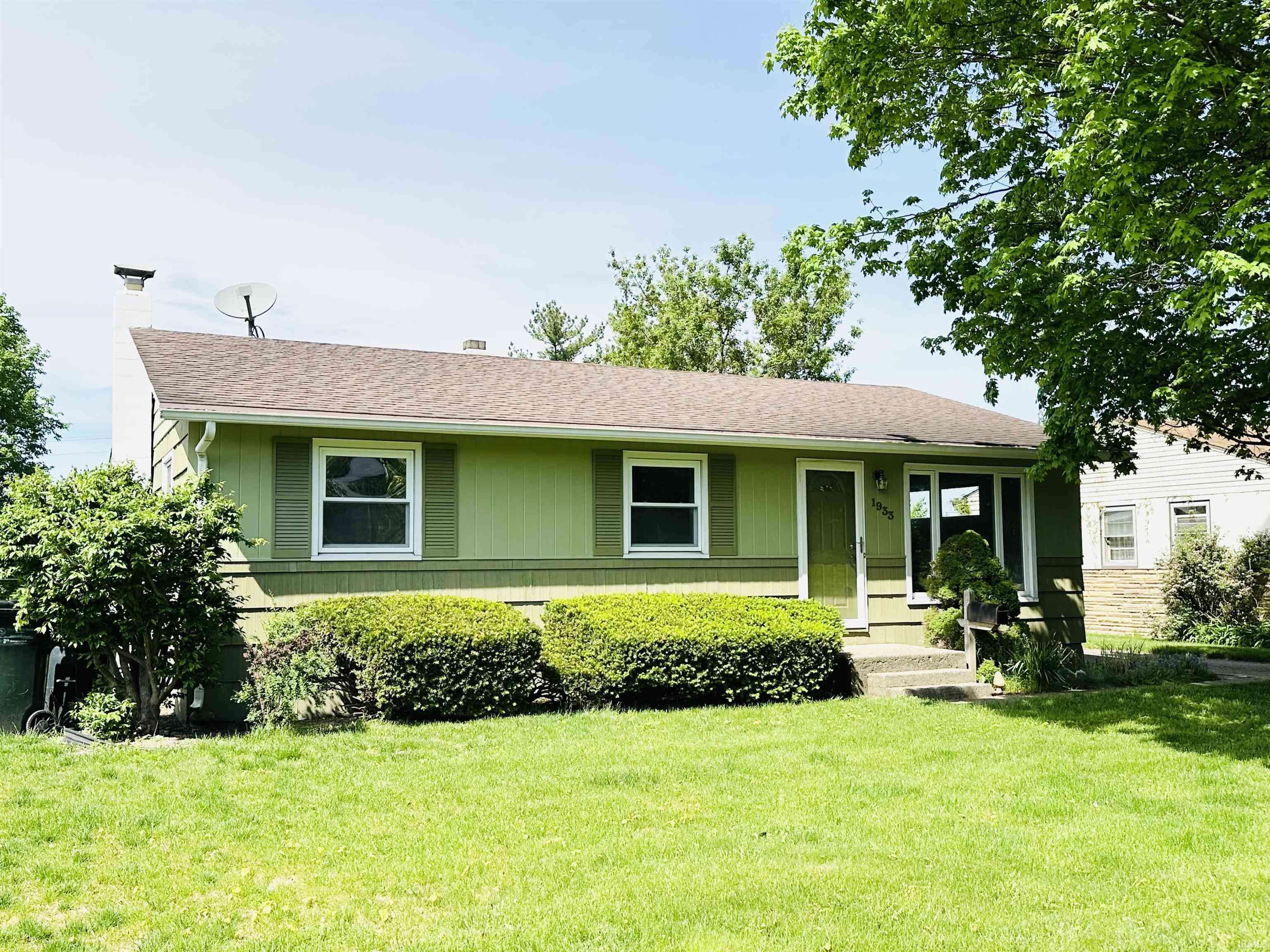 South Bend, IN 46614,1933 Altgeld Street