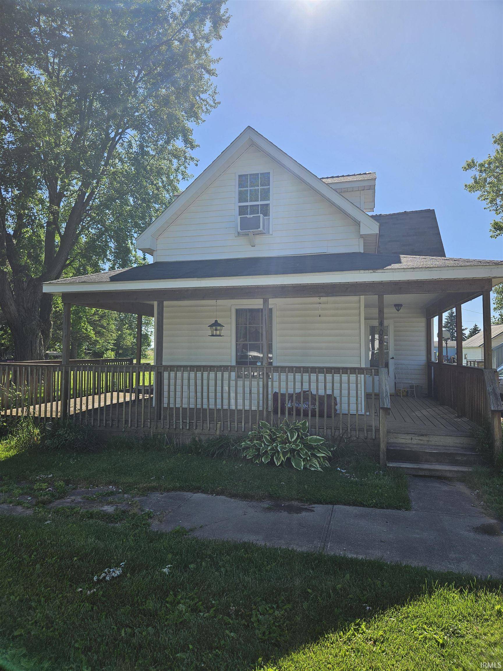 Kempton, IN 46049,406 S West Street