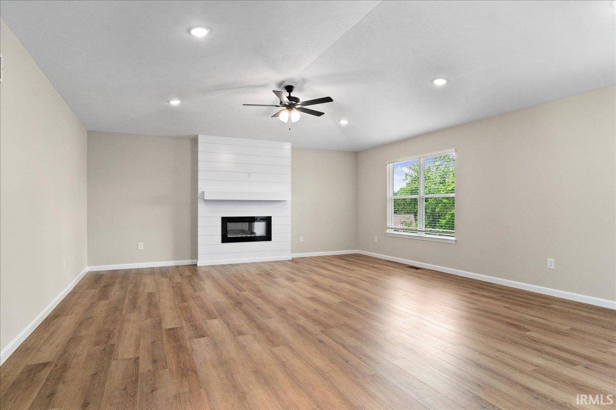Newburgh, IN 47630,5502 Hillside Trail