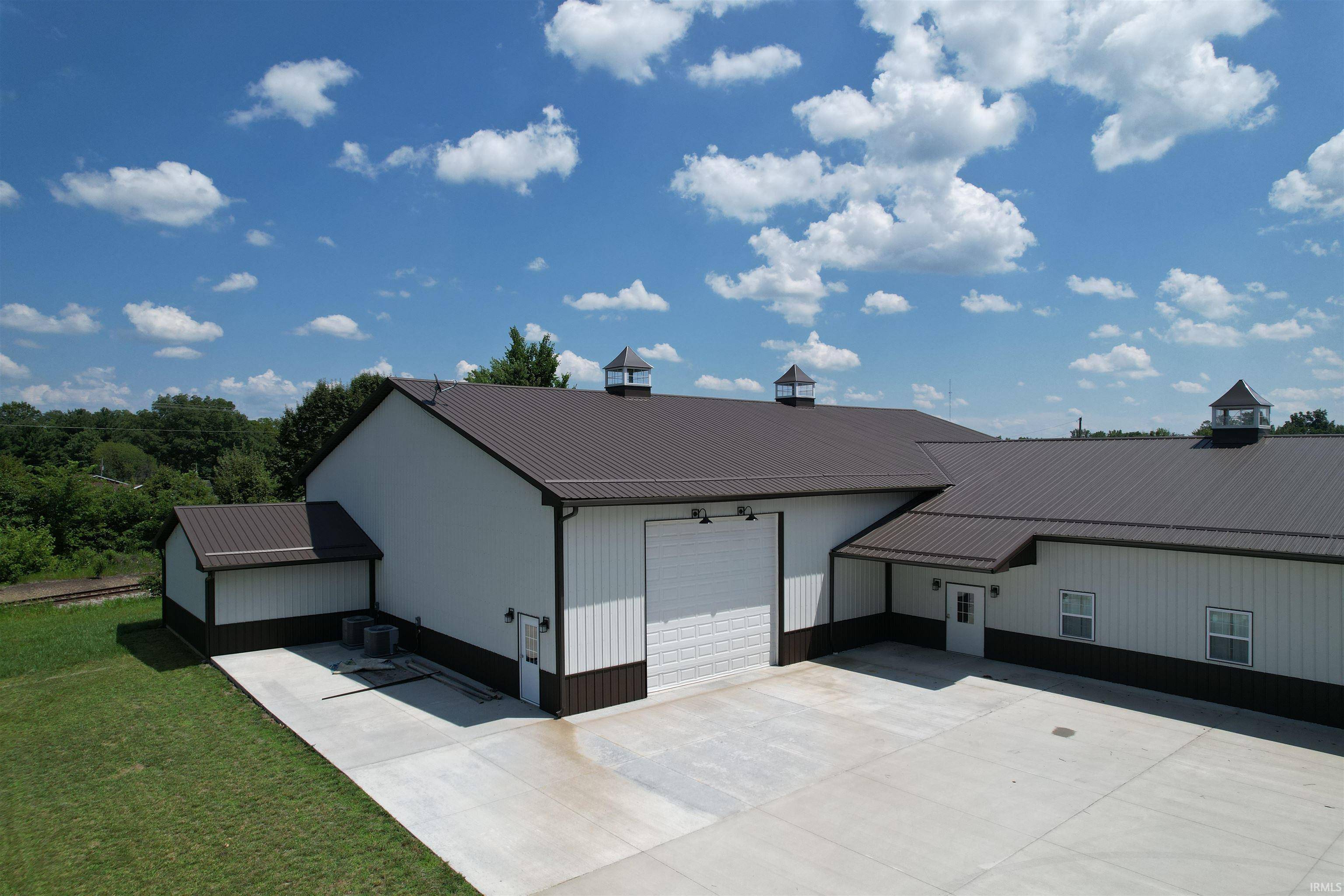 Linton, IN 47441,13055 W 300 N Road