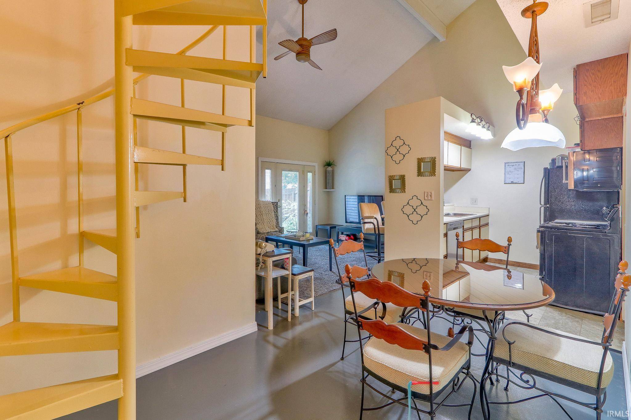 Evansville, IN 47715-7805,1106 Loft Cove