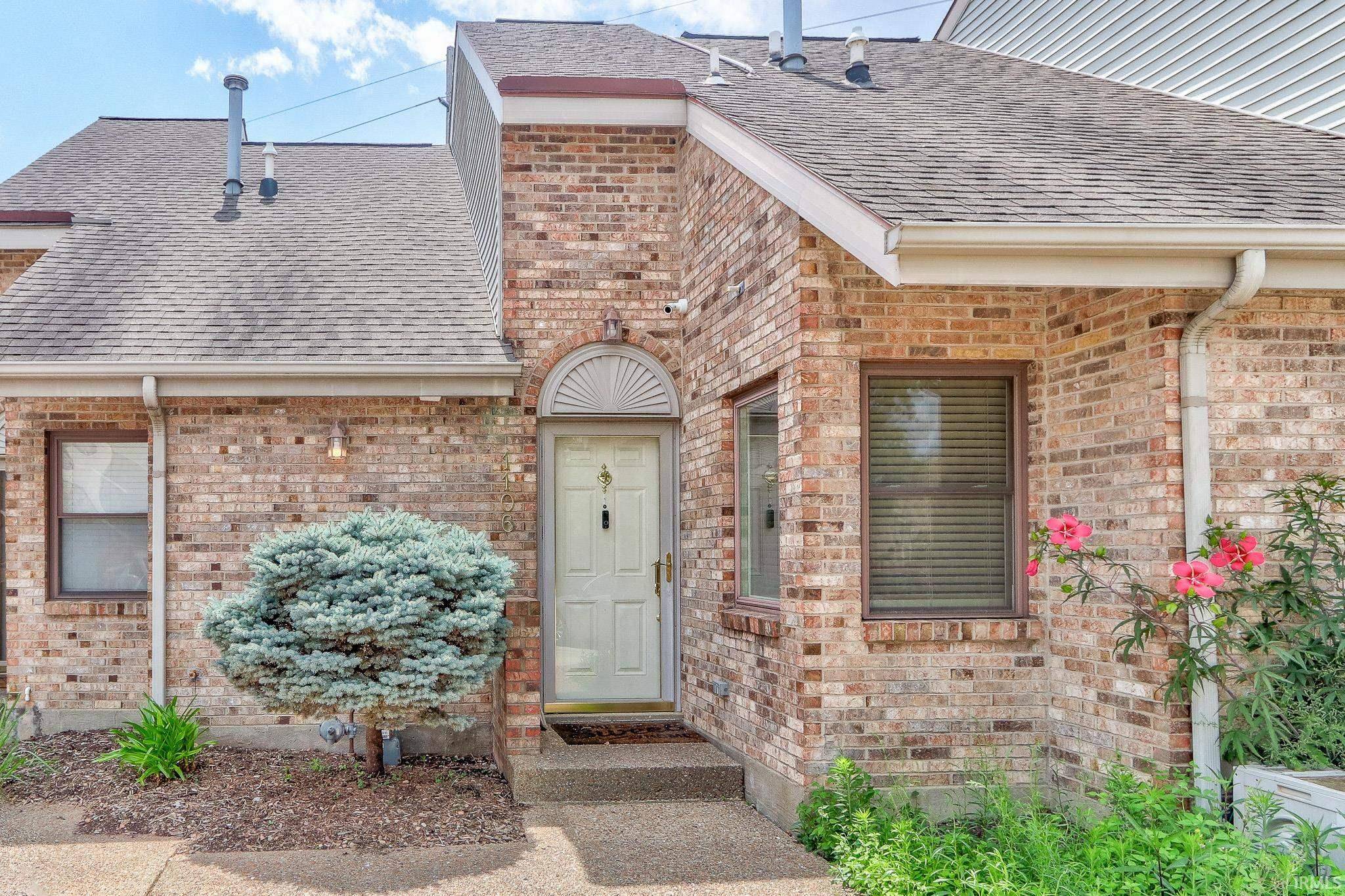 Evansville, IN 47715-7805,1106 Loft Cove