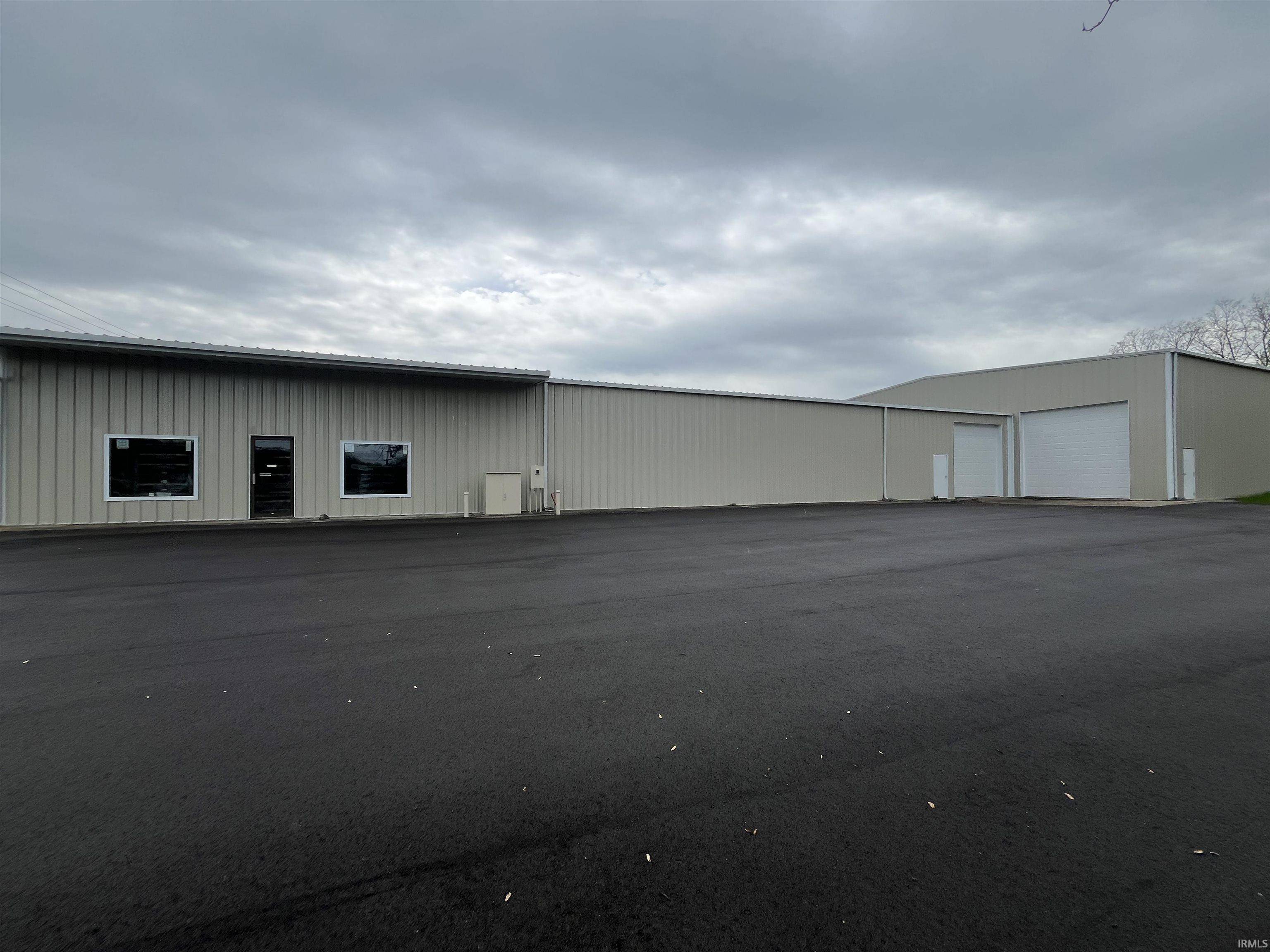 Bedford, IN 47421,717 X Street