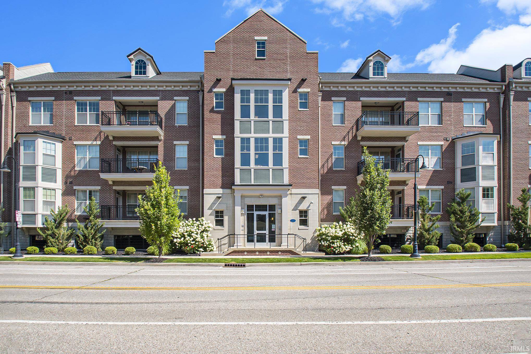 South Bend, IN 46617-1565,1219 Napoleon Street #311