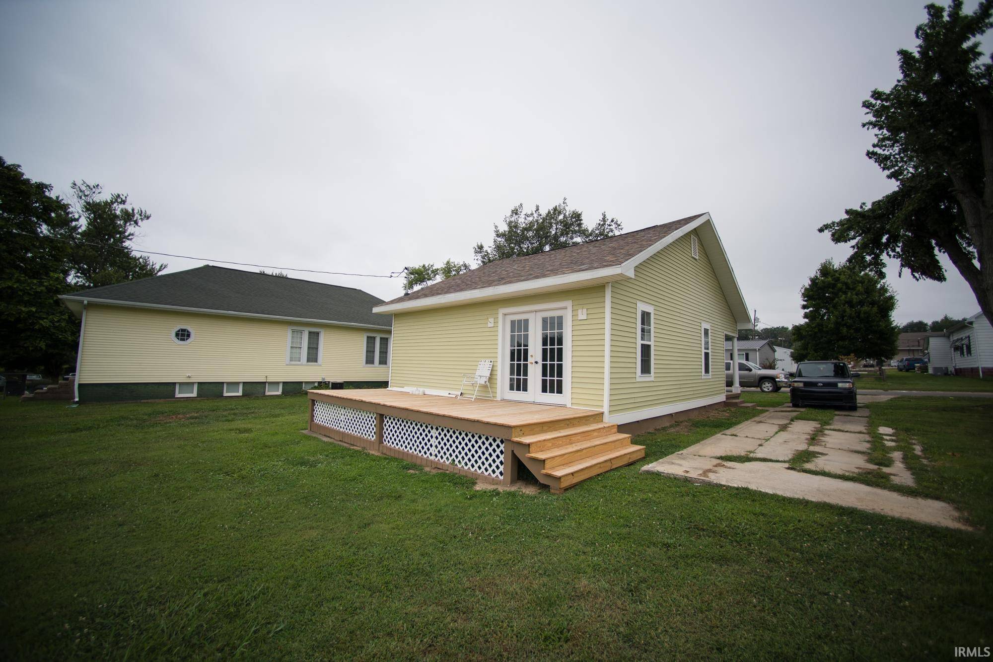 Bicknell, IN 47512,307 W 10th Street