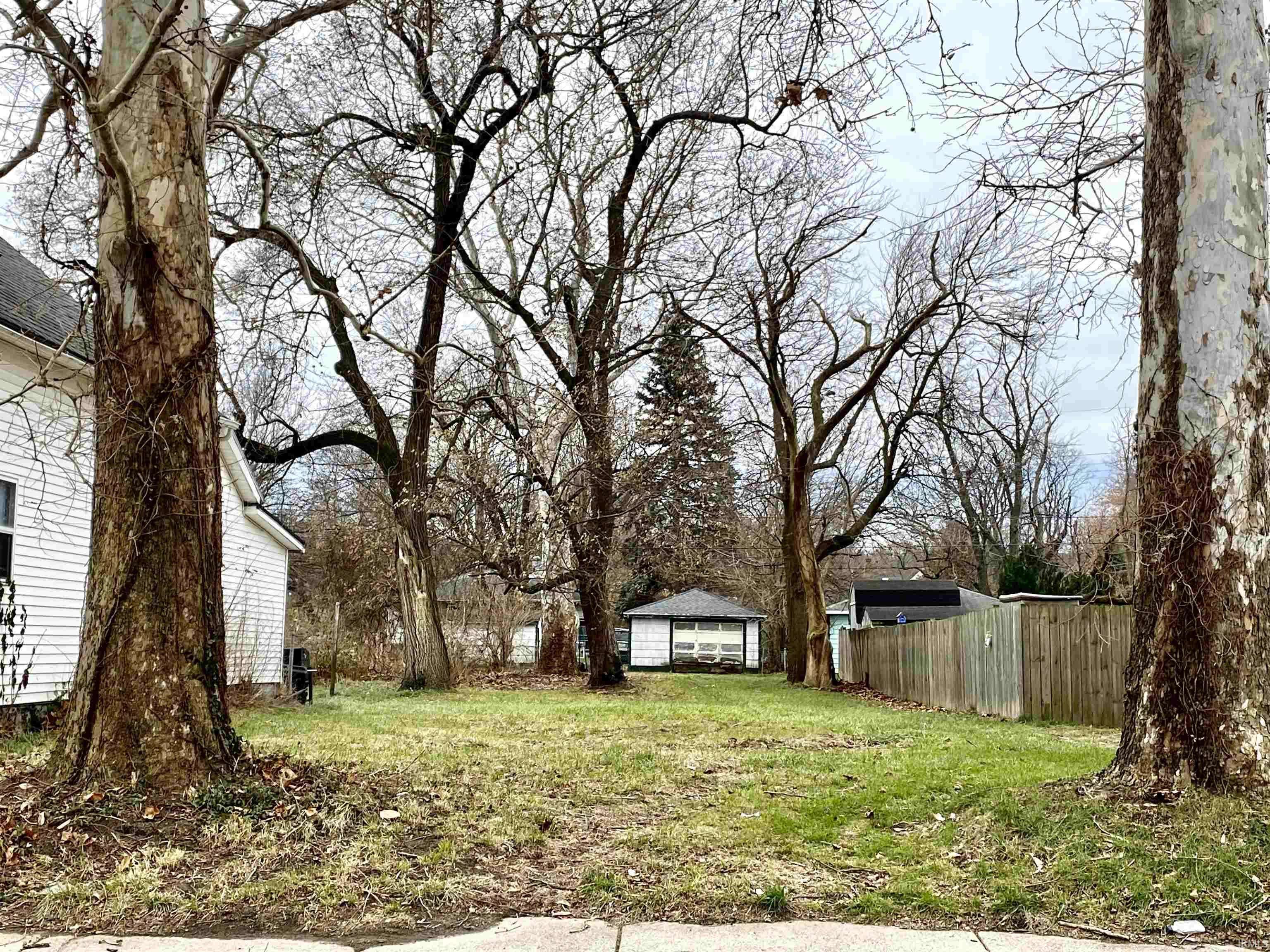 South Bend, IN 46613,1312 W Indiana Avenue
