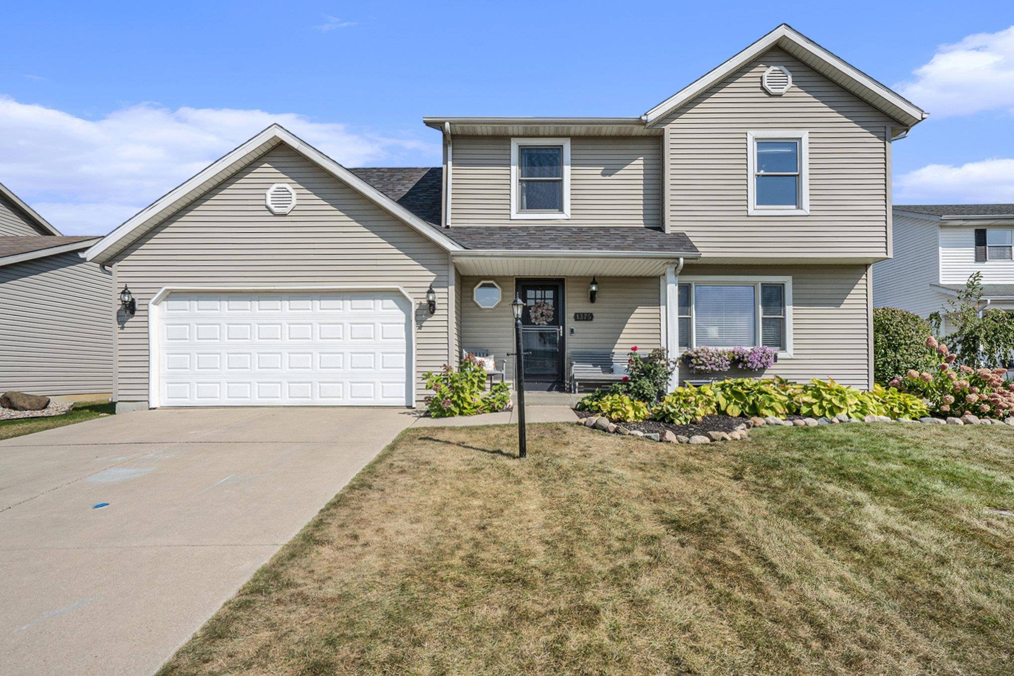 Nappanee, IN 46550-2824,1375 Golf View Drive