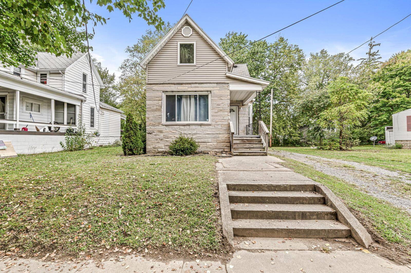 Elkhart, IN 46516,208 Pottawattomi Drive