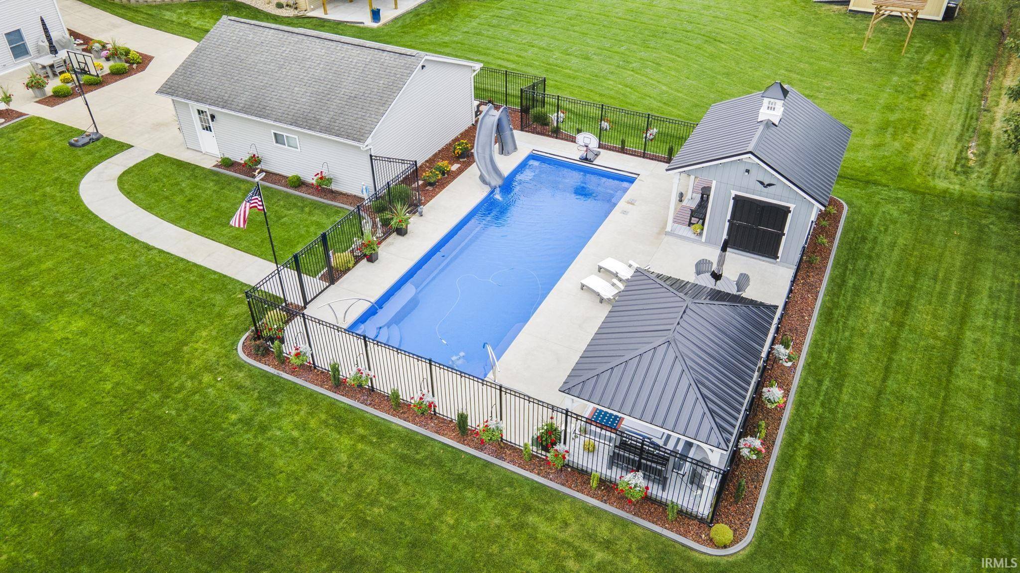 Goshen, IN 46528,19277 Country Creek Court