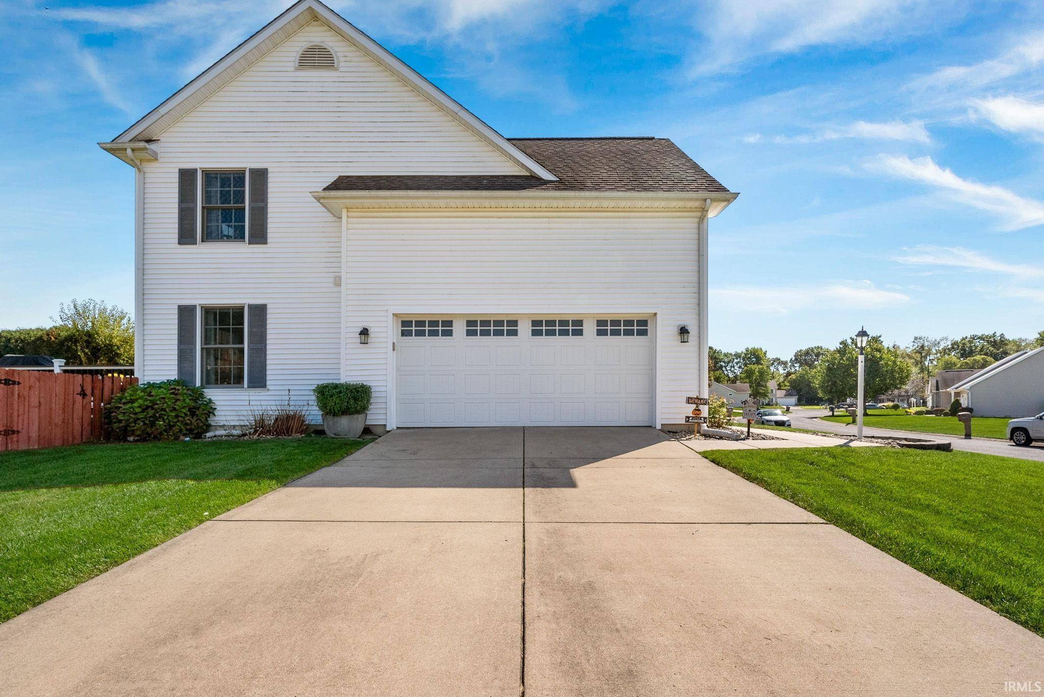 South Bend, IN 46637,51872 Courtland Drive