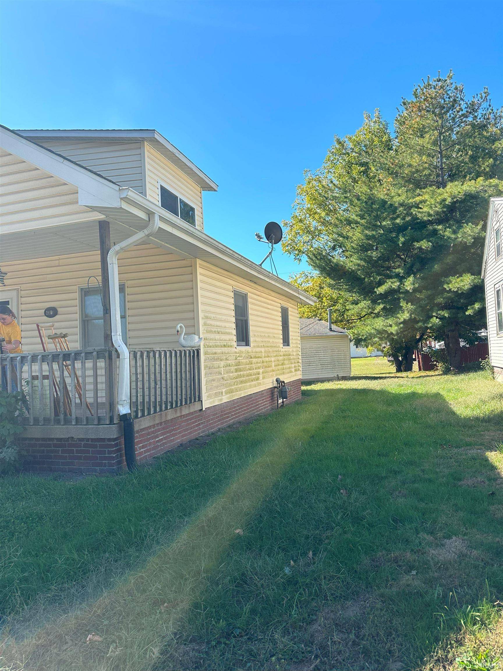 Bloomfield, IN 47424,430 S Franklin Street