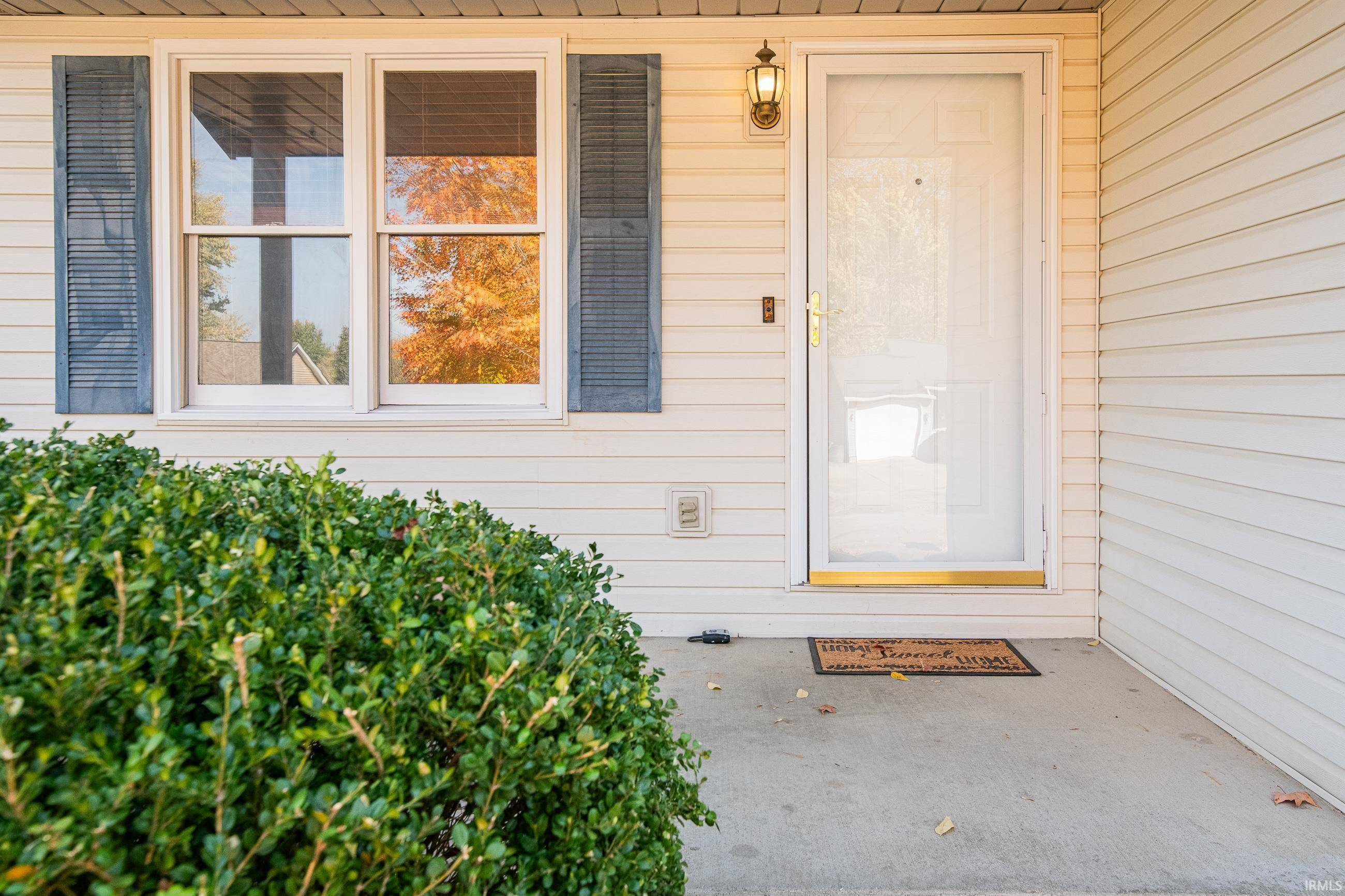 Bloomington, IN 47403,1013 W Countryside Lane