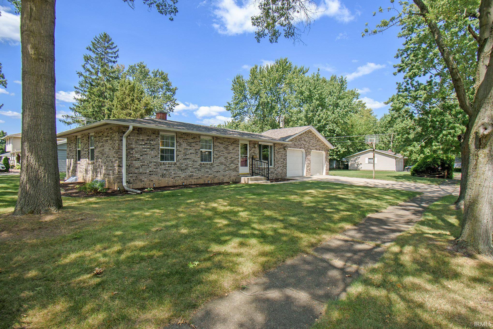 Goshen, IN 46526,313 Maple Court