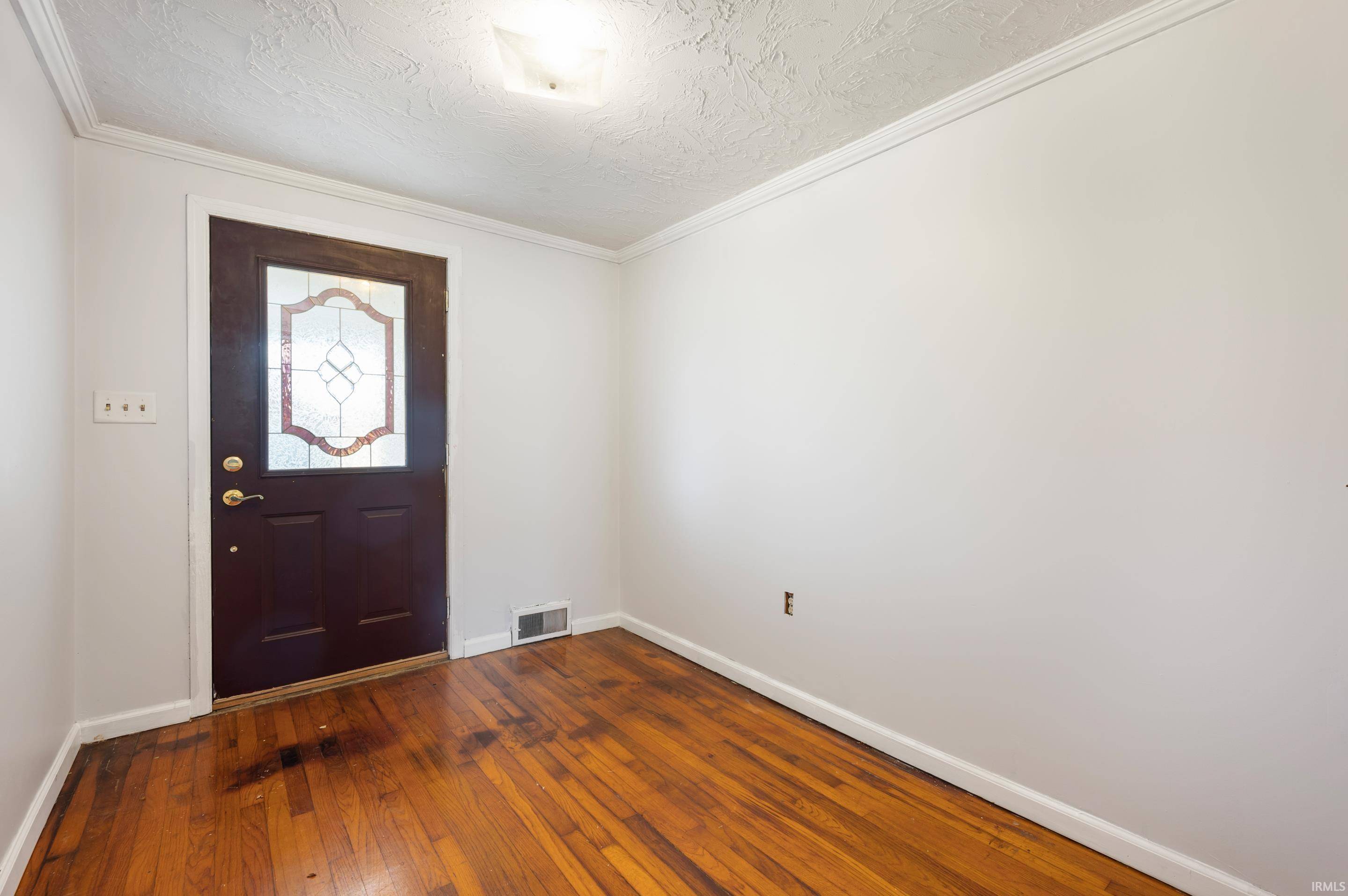 Middletown, IN 47356-1253,914 Maple Street